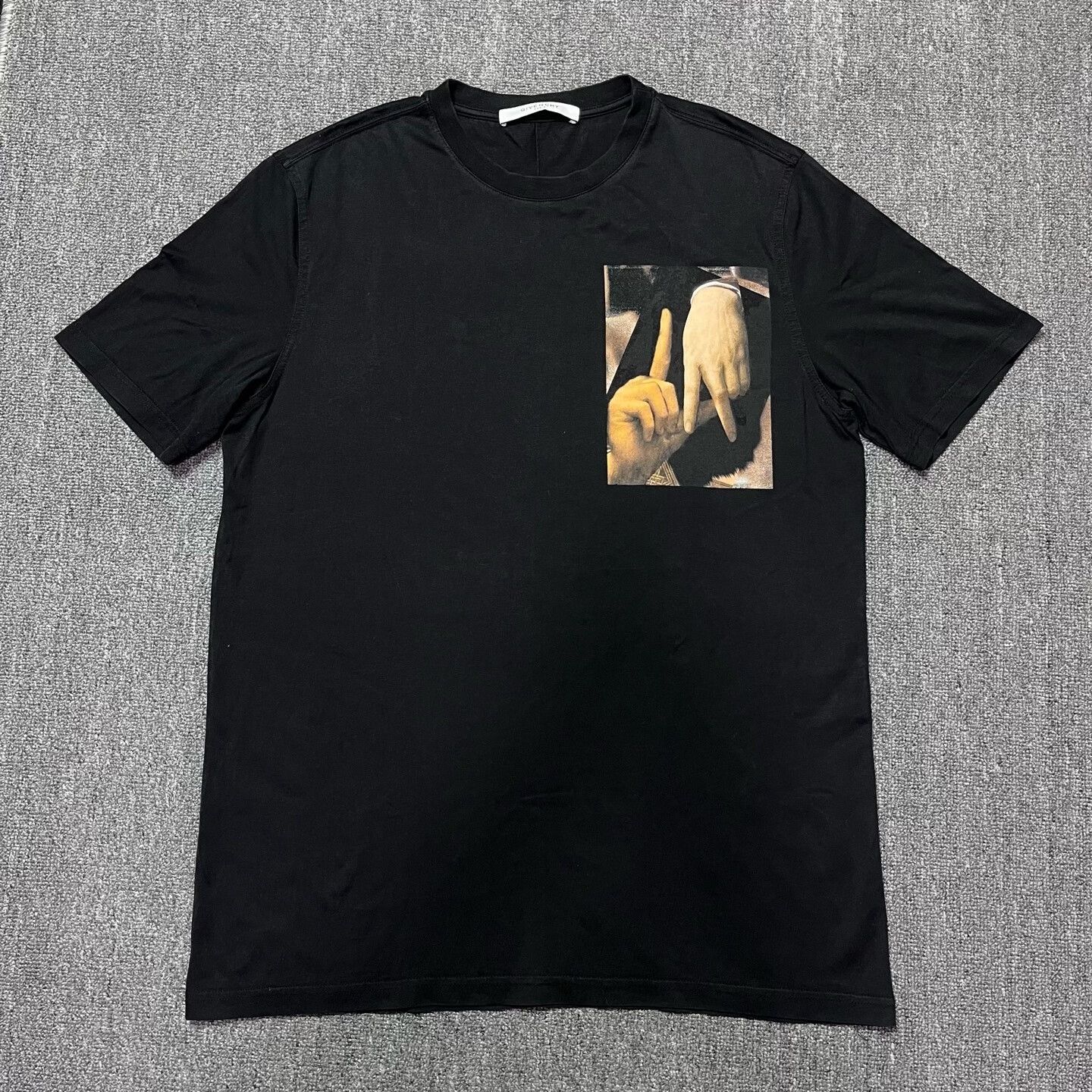 Givenchy Givenchy Retro Black T-Shirt S Men Size US S / EU 44-46 / 1 - 1 Thumbnail