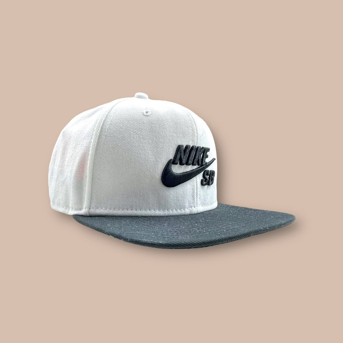 Nike Nike SB White Snapback Size ONE SIZE - 7 Thumbnail