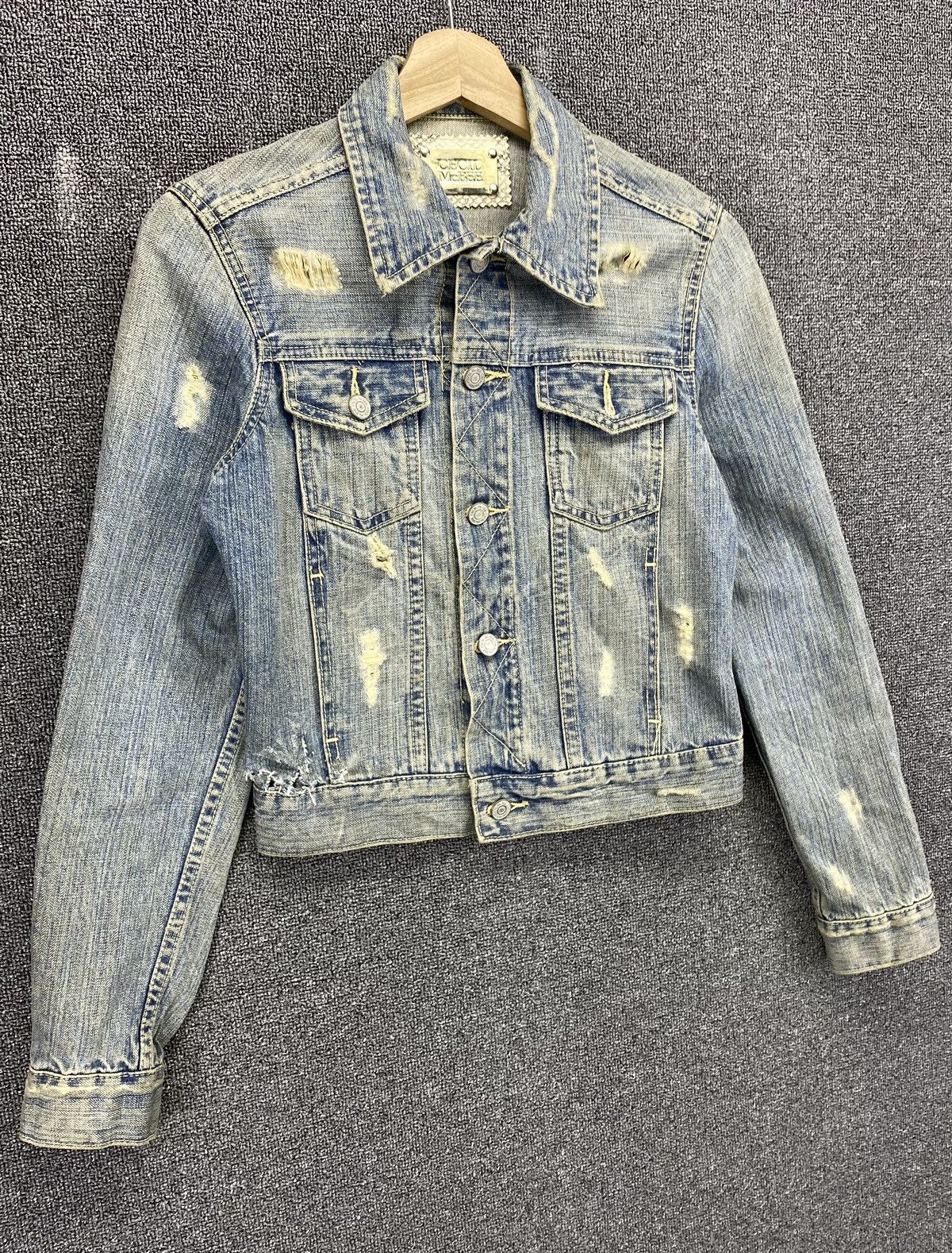 Japanese Brand Vintage Cecil McBee Distressed Style Denim Jacket Size M / US 6-8 / IT 42-44 - 2 Thumbnail