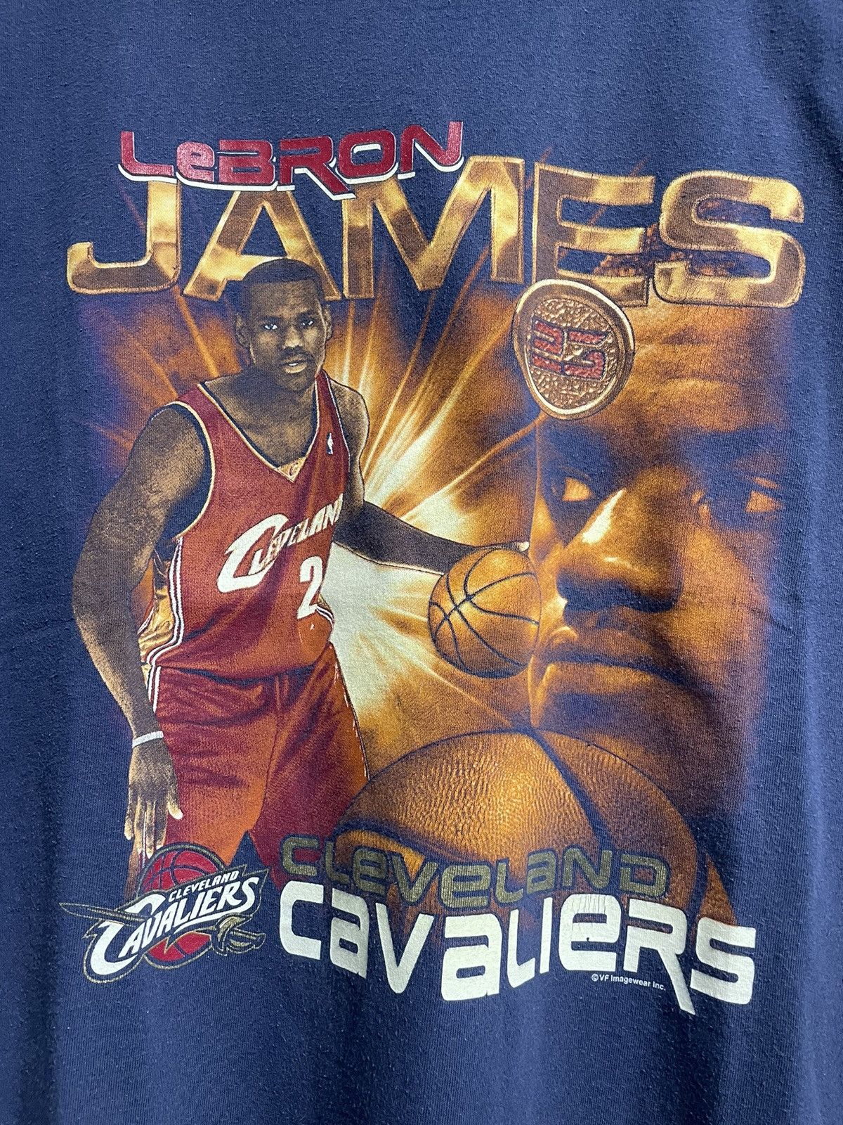 NBA × Vintage Vintage NBA Lebron James Coin T-Shirt. Size US XL / EU 56 / 4 - 3 Thumbnail