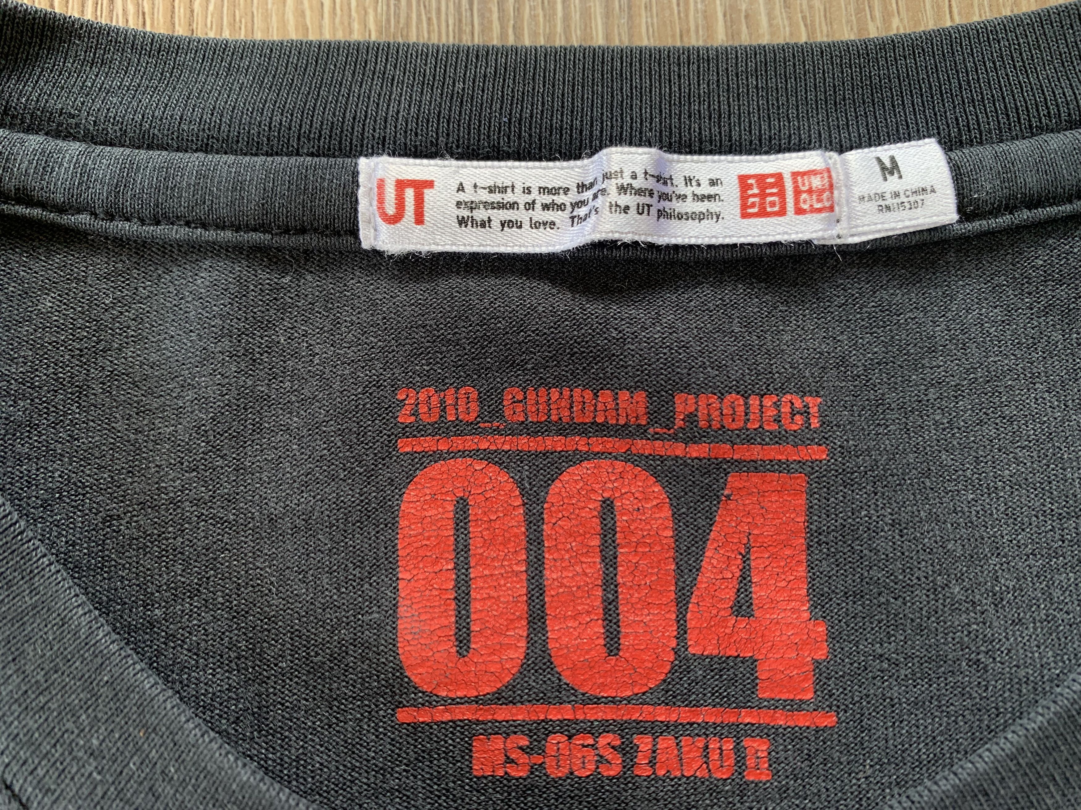 Anime Uniqlo Gundam Project 004 MS-06S Zaku II T-Shirt Size US M / EU 48-50 / 2 - 8 Thumbnail