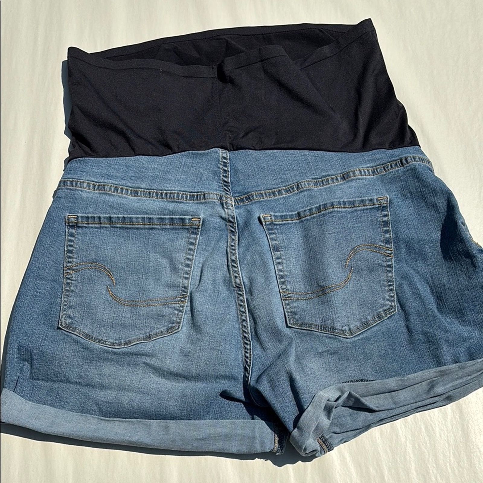 The Unbranded Brand Levi Strauss Maternity Denim Shorts Size XL Size 36" / US 14 / IT 50 - 4 Thumbnail