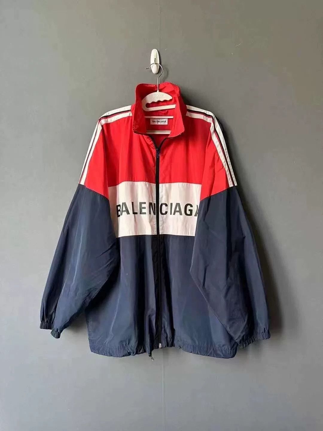 Balenciaga Balenciaga Logo Windbreaker Jacket Size US XS / EU 42 / 0 - 1 Thumbnail