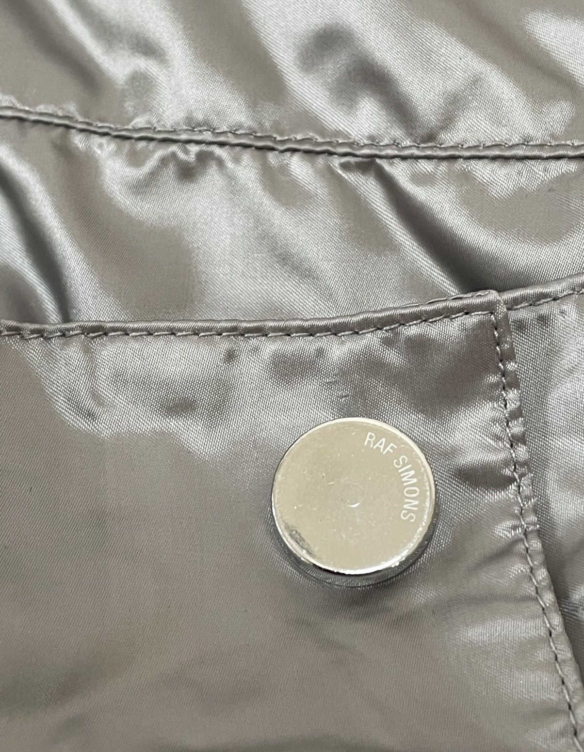 Raf Simons RAF SIMONS SS 19 Silver Nylon Raincoat Size US M / EU 48-50 / 2 - 6 Thumbnail