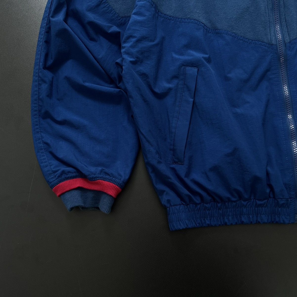 Puma × Vintage 90’s Vintage Puma Nylon Light Jacket Size M y2k Size US M / EU 48-50 / 2 - 9 Thumbnail