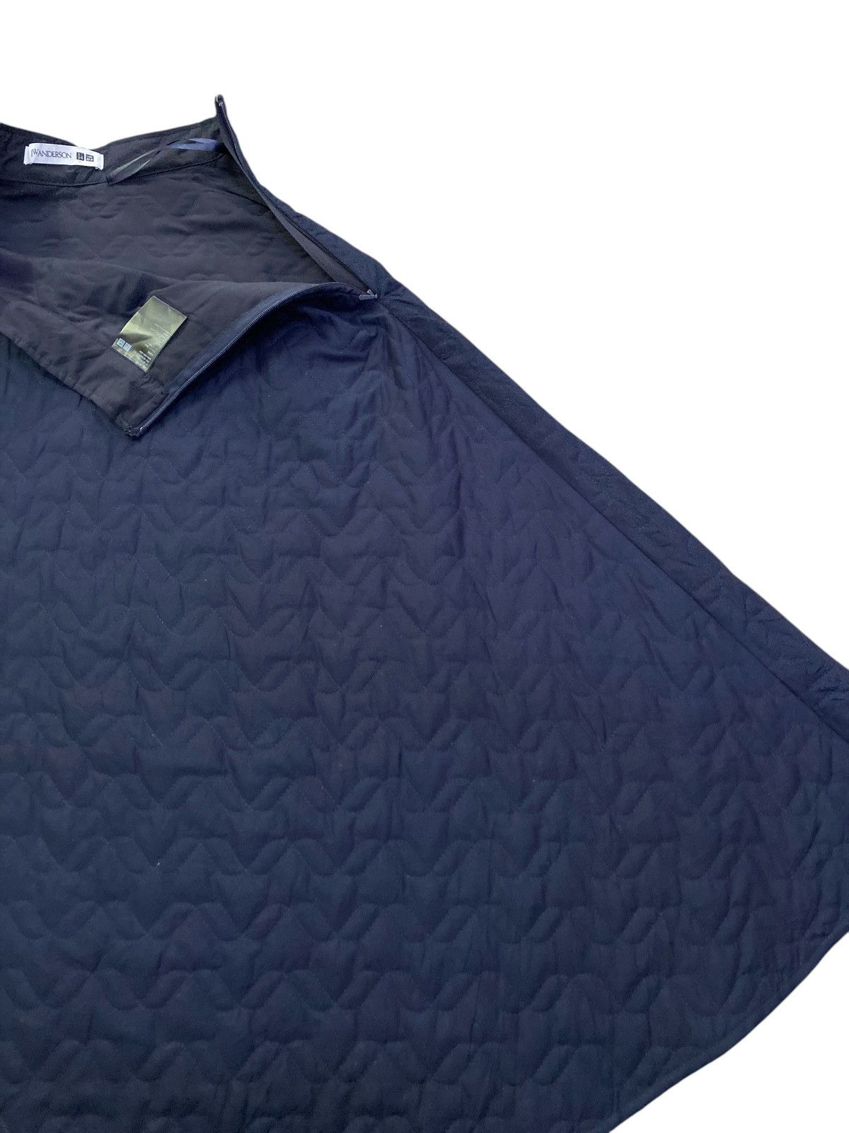 JW Anderson × Uniqlo J.W Anderson x Uniqlo Quilted Skirt Navy Blue Size 23" - 7 Thumbnail