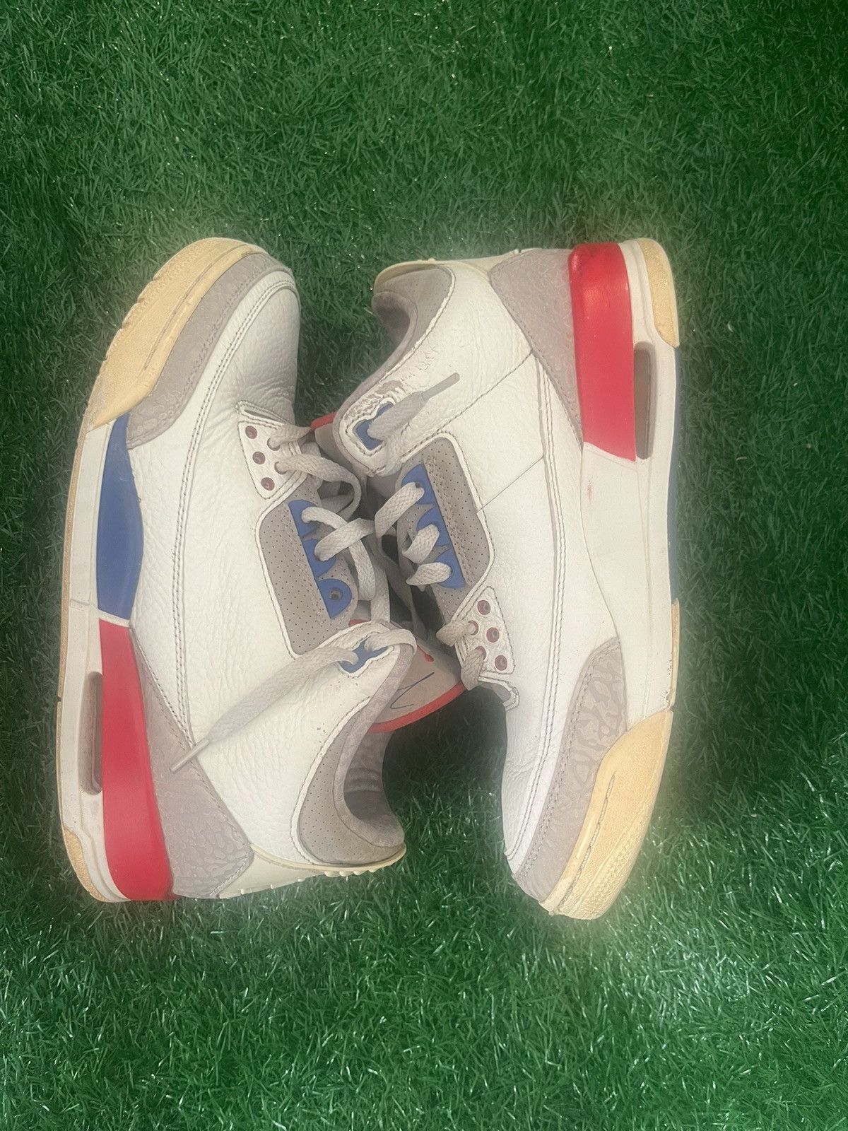 Jordan Brand × Nike Air Jordan 3 retro international flight Size US 9 / EU 42 - 2 Thumbnail