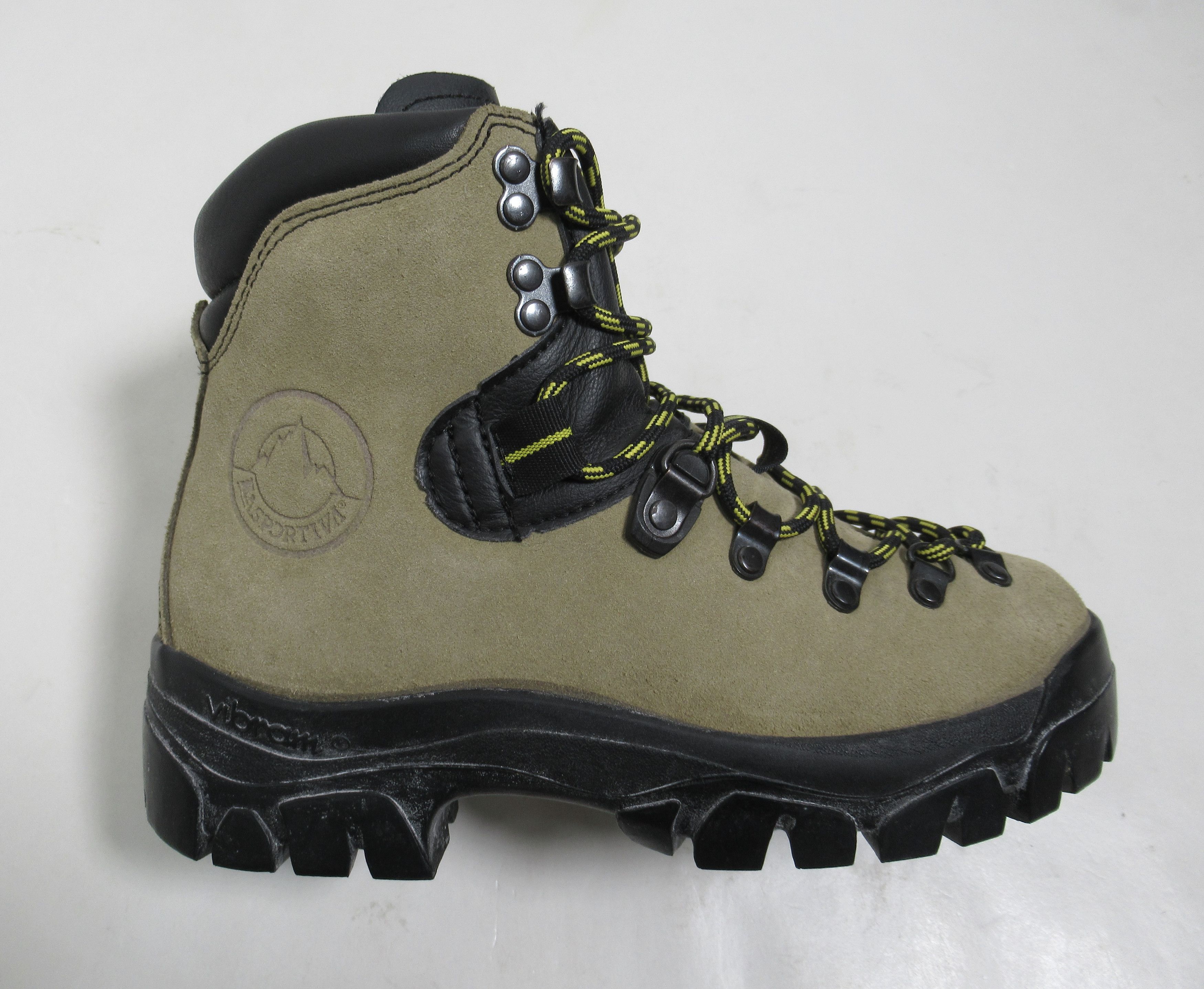La Sportiva La Sportiva Unisex Mountaineering Leather Vibram Boots Size US 6.5 / IT 36.5 - 1 Thumbnail