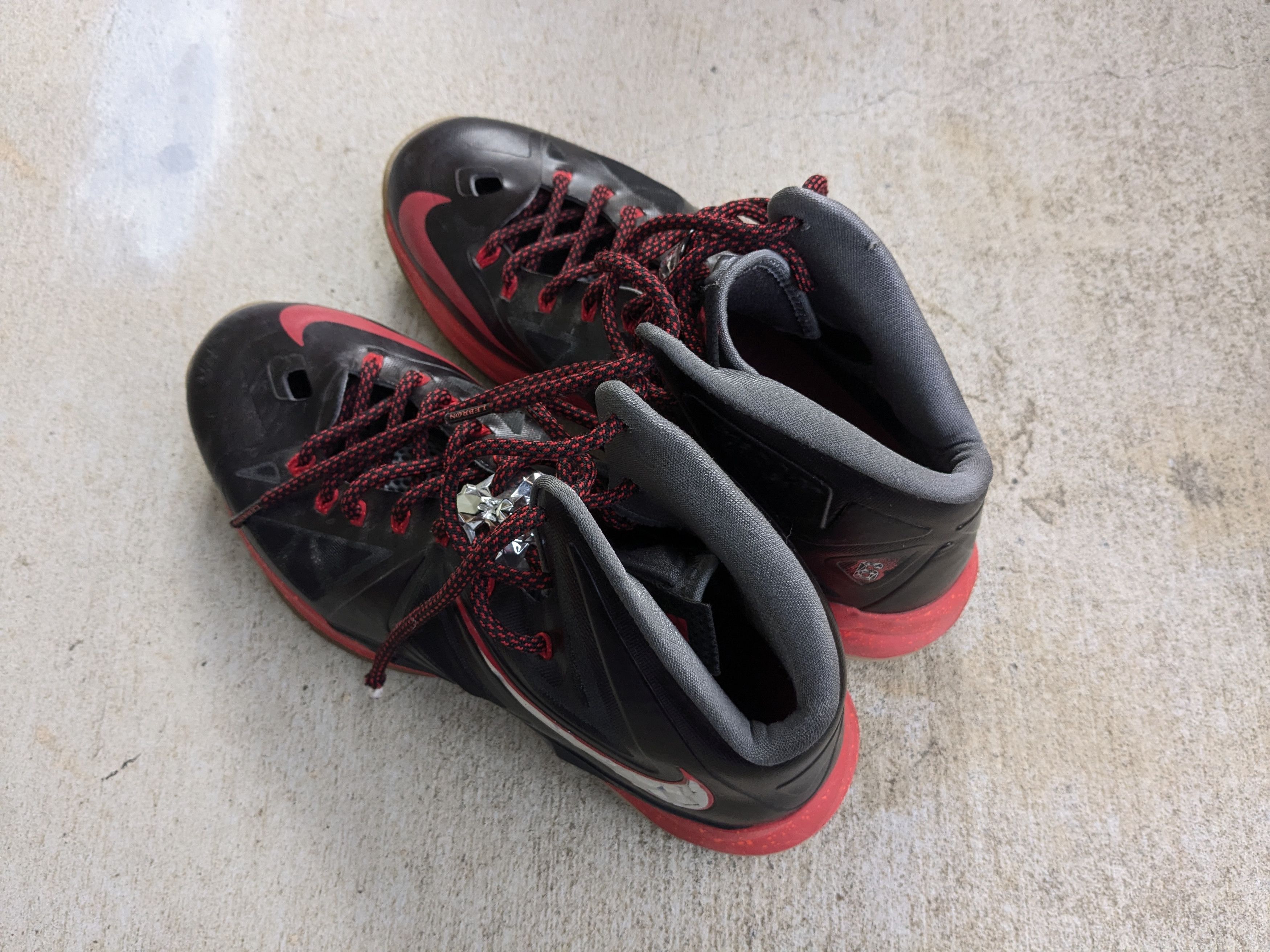 Nike Nike LeBron 10+ Sport Pack Pressure 11 Red Black 542244-001 Size US 11 / EU 44 - 9 Thumbnail