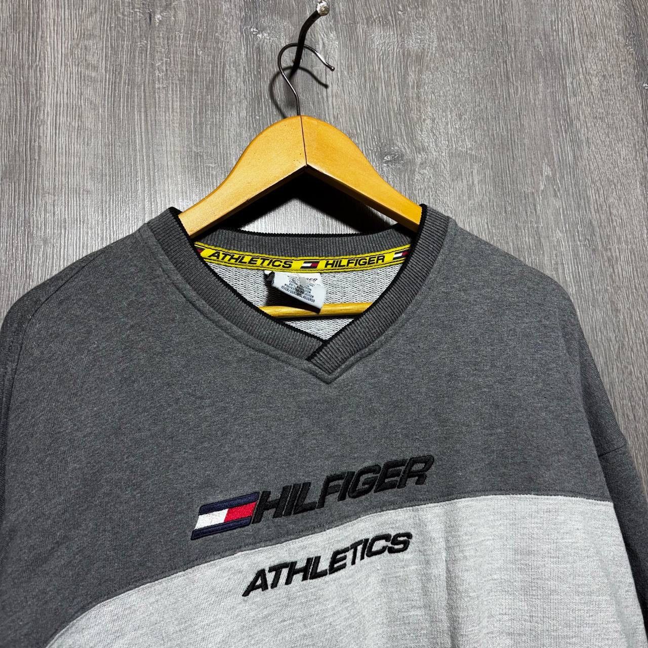 Tommy Hilfiger Vintage Tommy Hilfiger Big Logo Sweatshirt 90s Size US XL / EU 56 / 4 - 2 Thumbnail