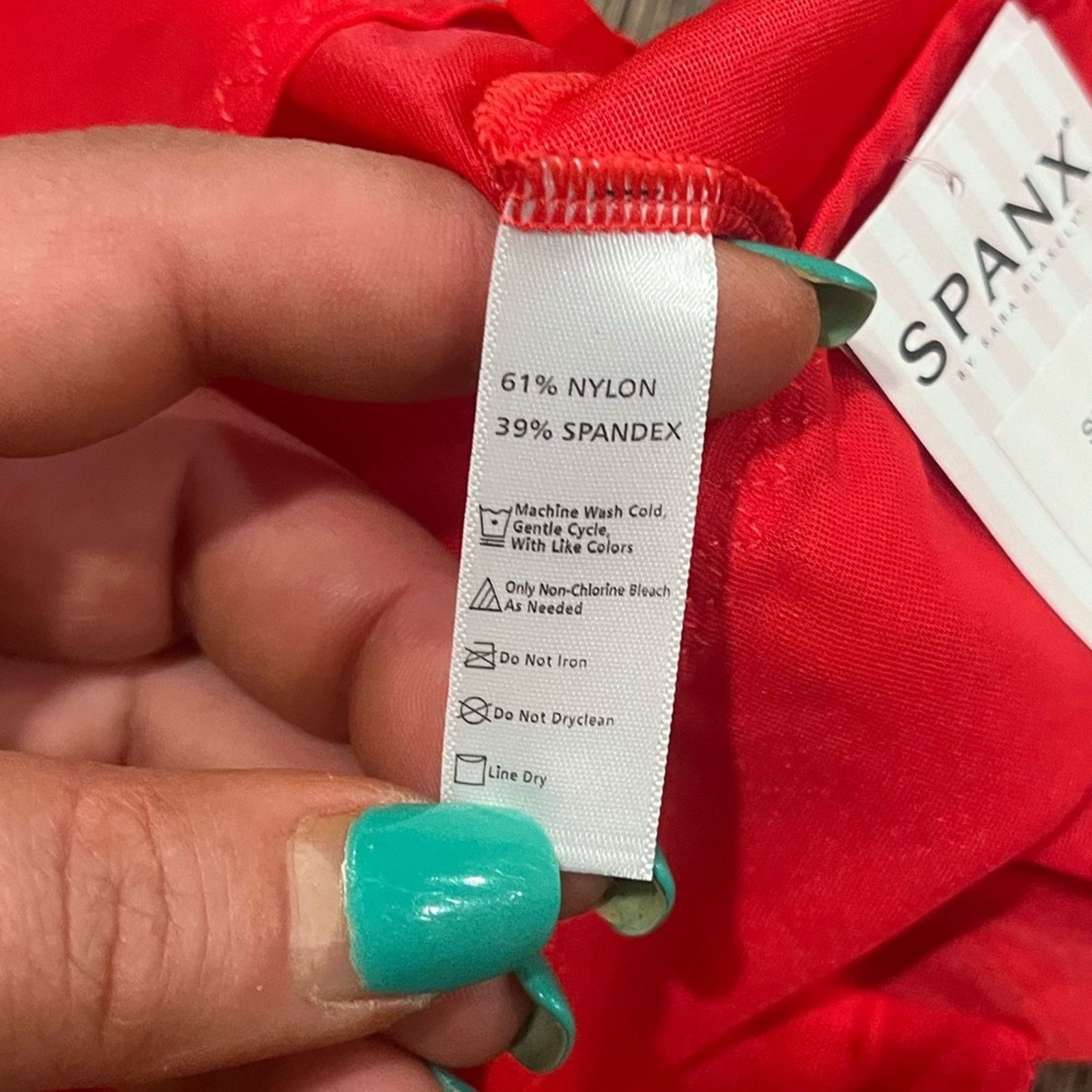 Spanx NWT Spanx Skinny Ultra Sheer Shaper Underwear Red Size L Size ONE SIZE - 3 Thumbnail