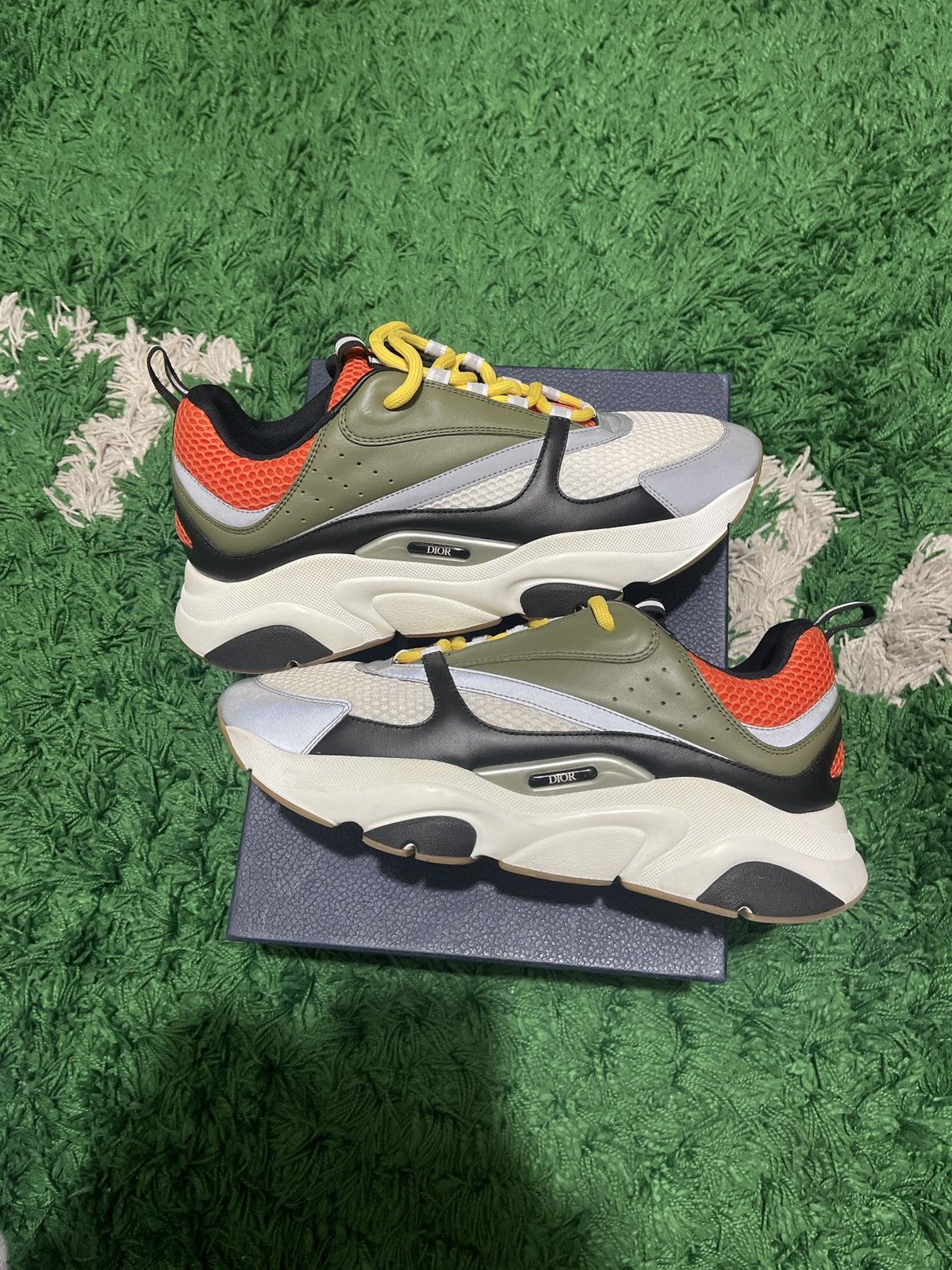 DIOR B22 “DARK GREEN AND ORANGE “ SIZE 43EU/10US