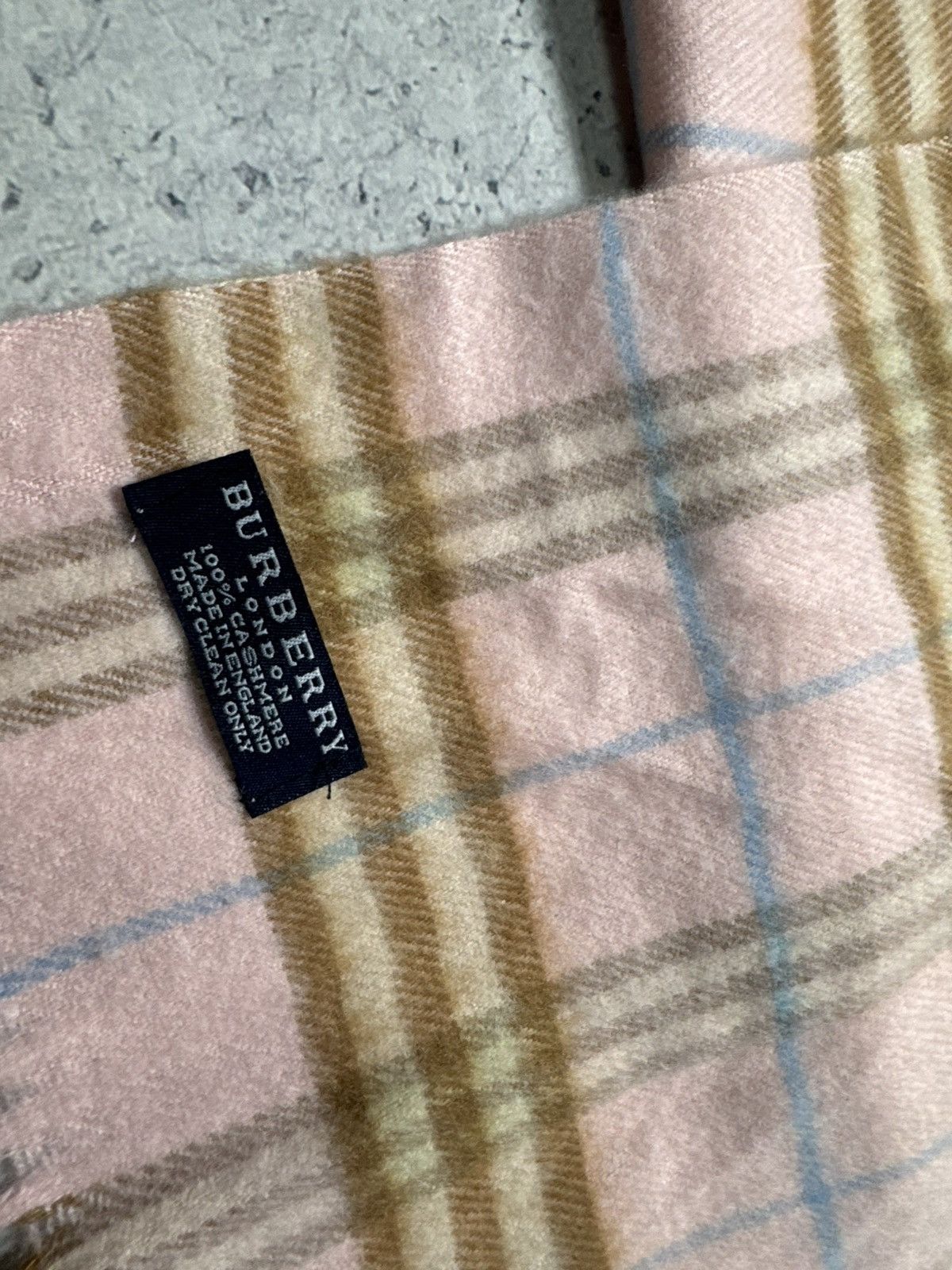 Burberry Burberry Cashmere Vintage Scarf Size ONE SIZE - 3 Thumbnail