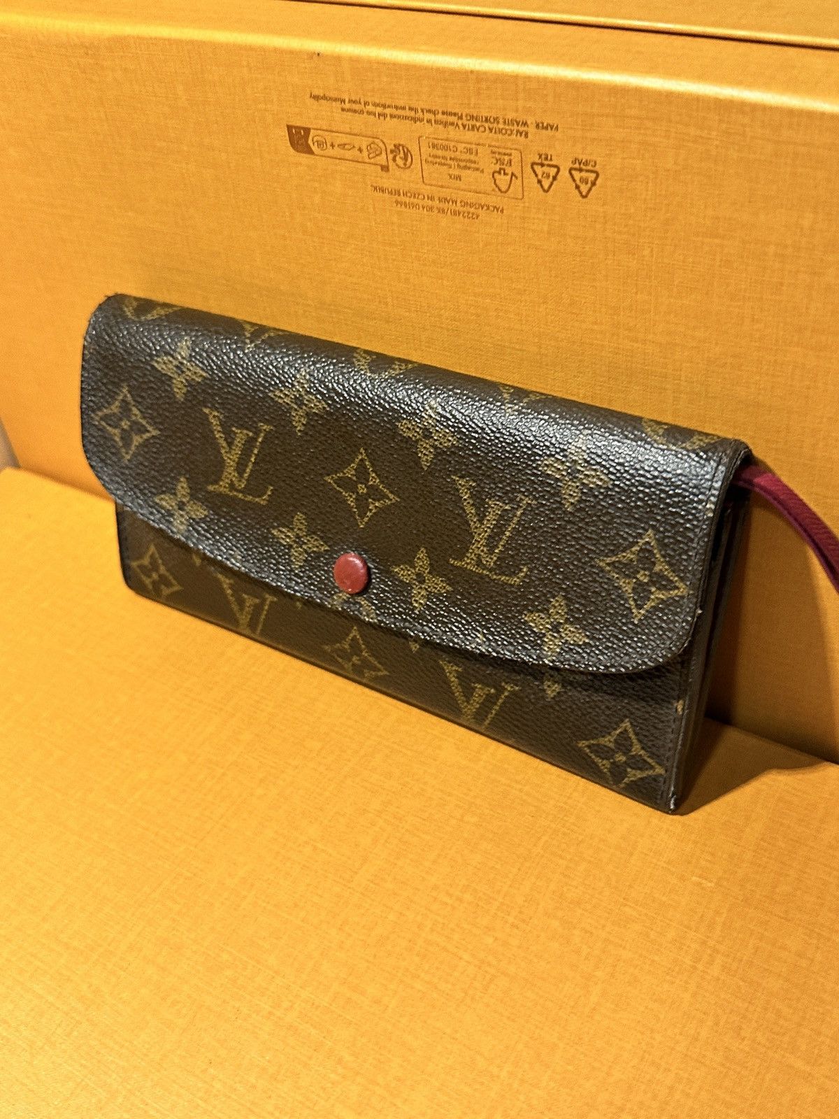 Louis Vuitton Louis Vuitton monogram Sarah long bifold wallet Size ONE SIZE - 2 Thumbnail