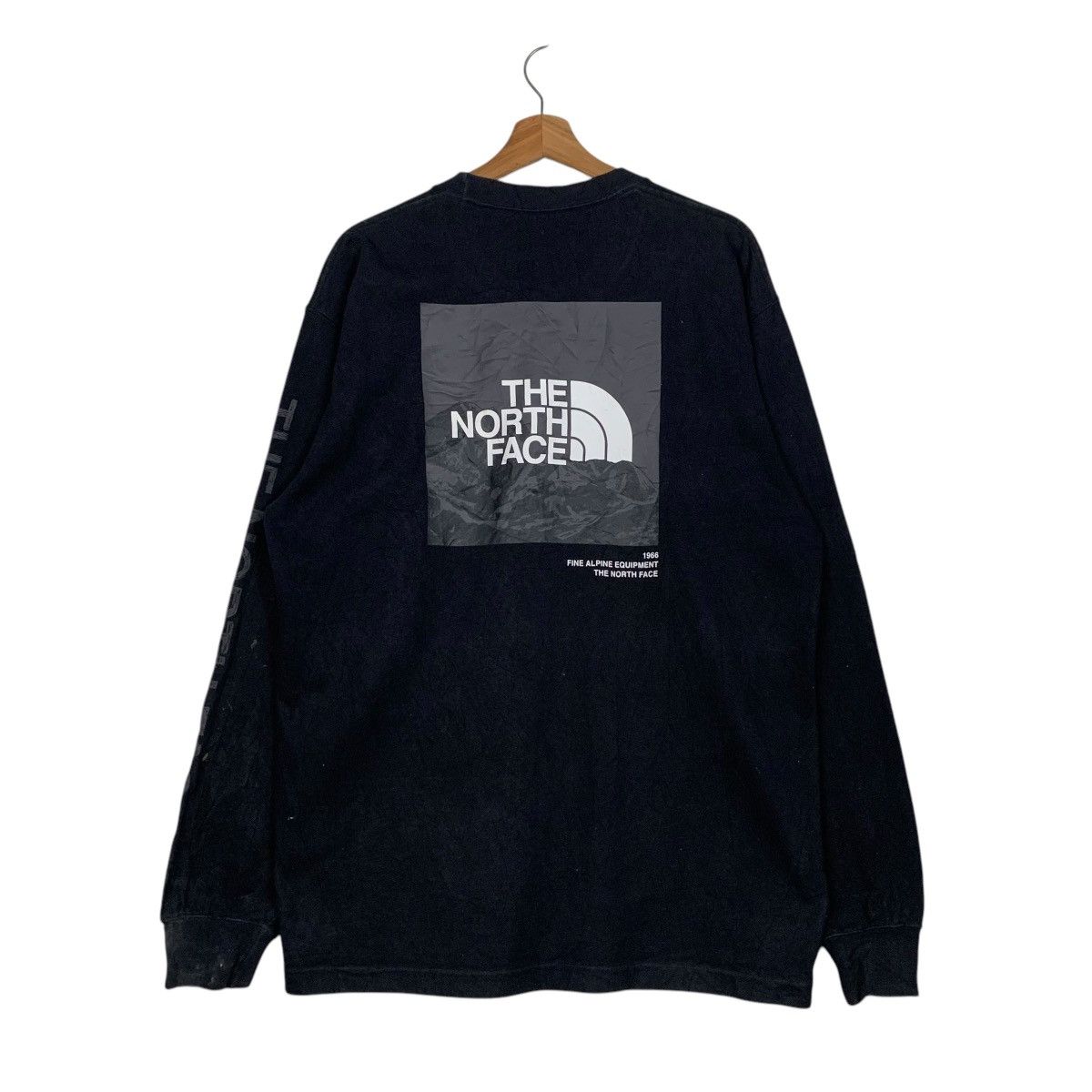 The North Face THE NORTH FACE Big Logo Graphic Long Sleeve Tees #2850-C128 Size US XL / EU 56 / 4 - 1 Thumbnail