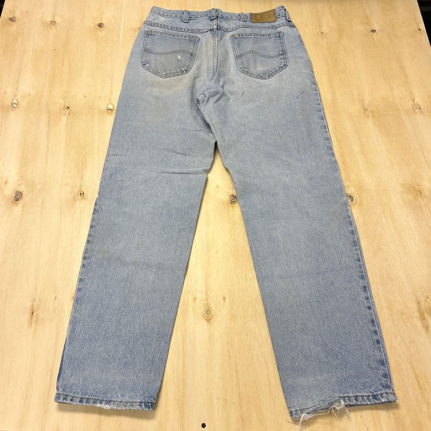 Lee Lee Jeans Mens 34x32 Regular Straight Light Wash Blue Denim Distressed Casual Size US 34 / EU 50 - 4 Thumbnail