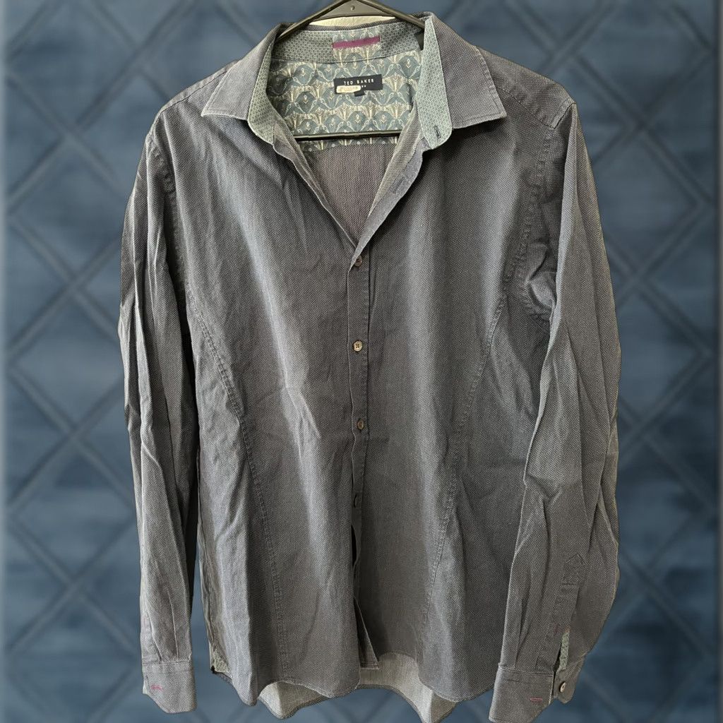 Ted Baker VINTAGE Ted Baker London Shirt Adult XL Navy Blue Button Front Long Sleeve 5/XL Mens Size US S / EU 44-46 / 1 - 1 Thumbnail