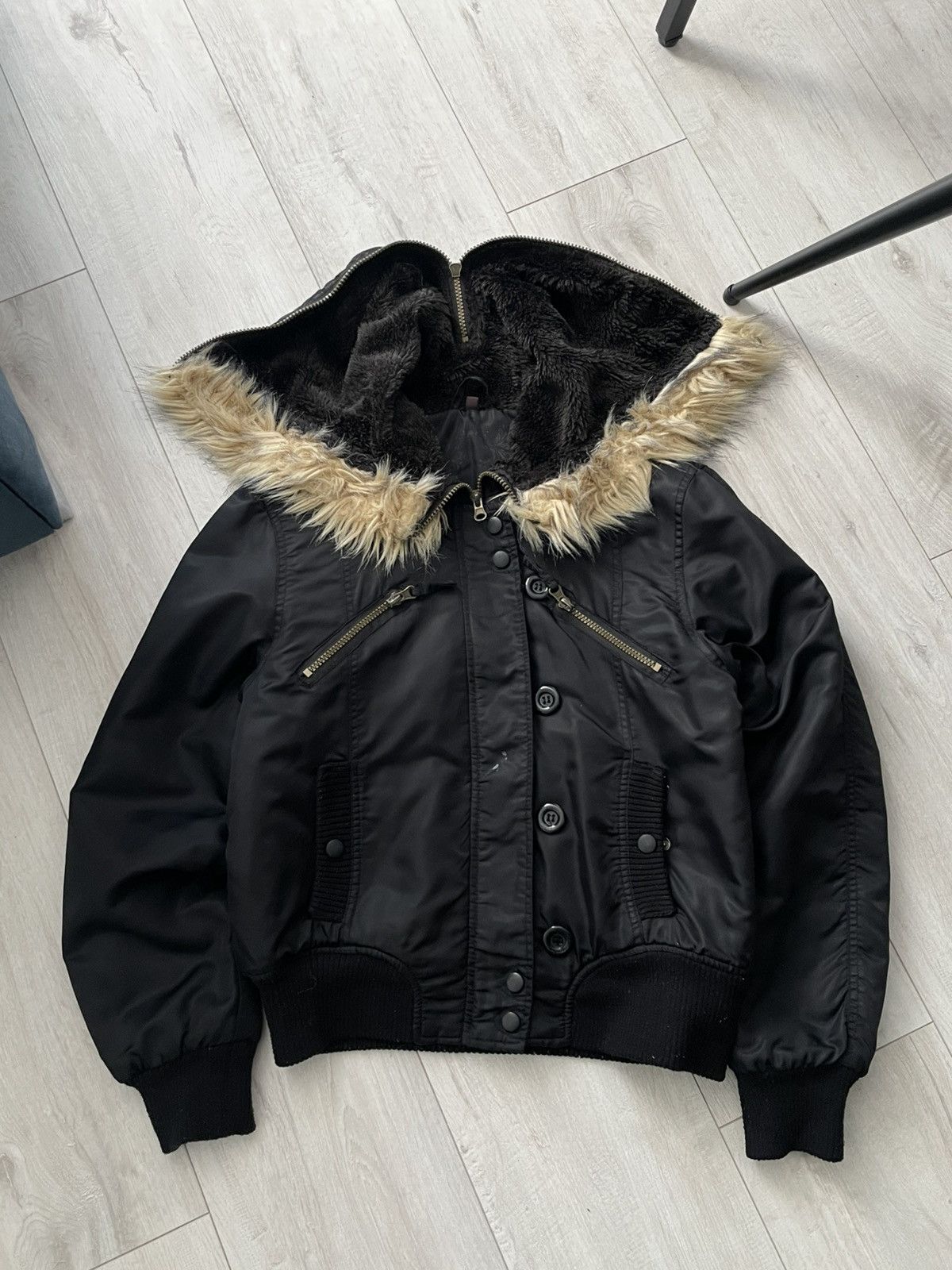 Vintage Vintage Avant Garde Fur Split Hood Cropped Bomber Jacket Size M / US 6-8 / IT 42-44 - 2 Thumbnail
