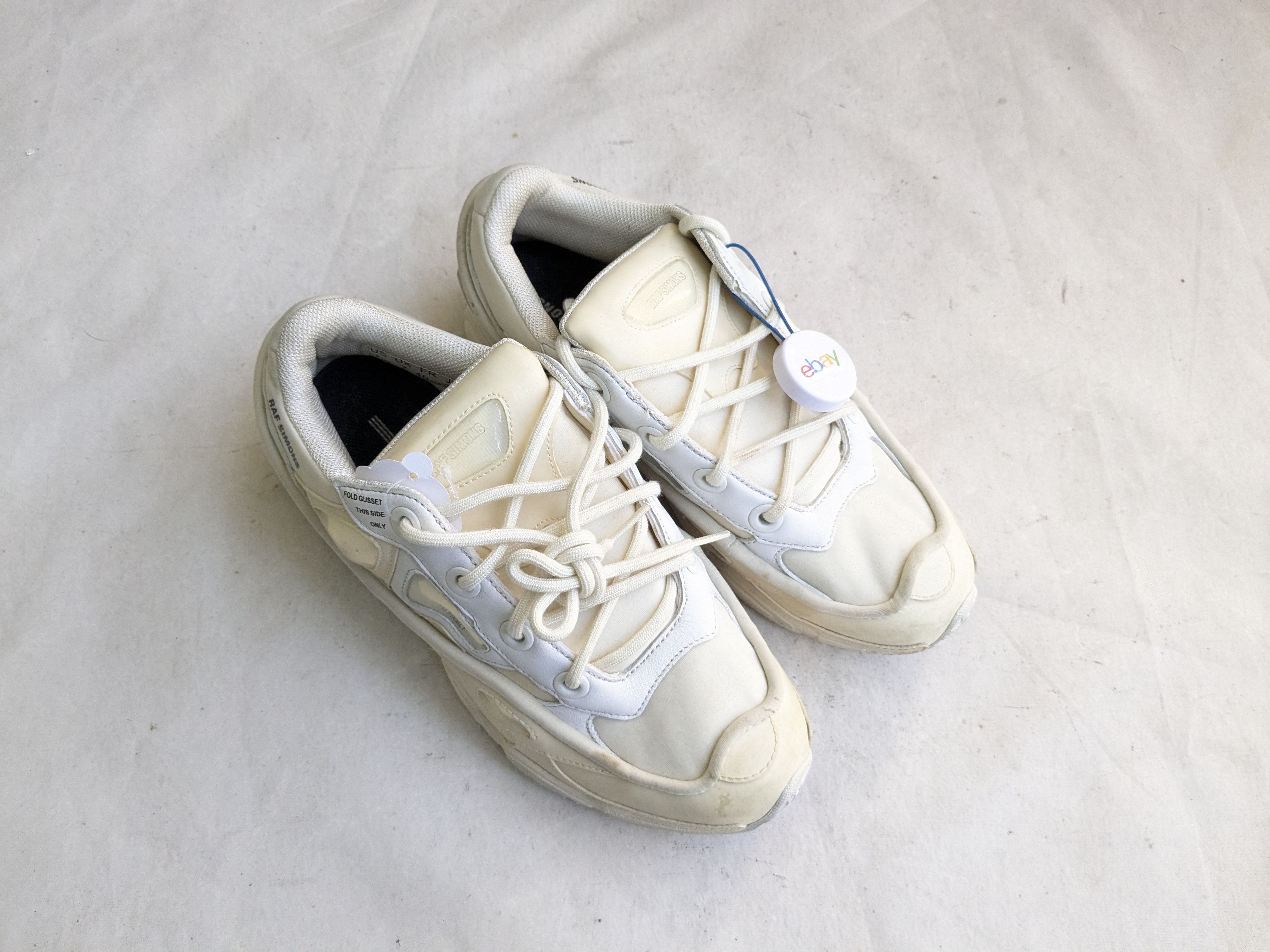 Adidas × Raf Simons Adidas x Raf Simons Ozweego Bunny 7.5 White Size US 7.5 / EU 40-41 - 2 Thumbnail