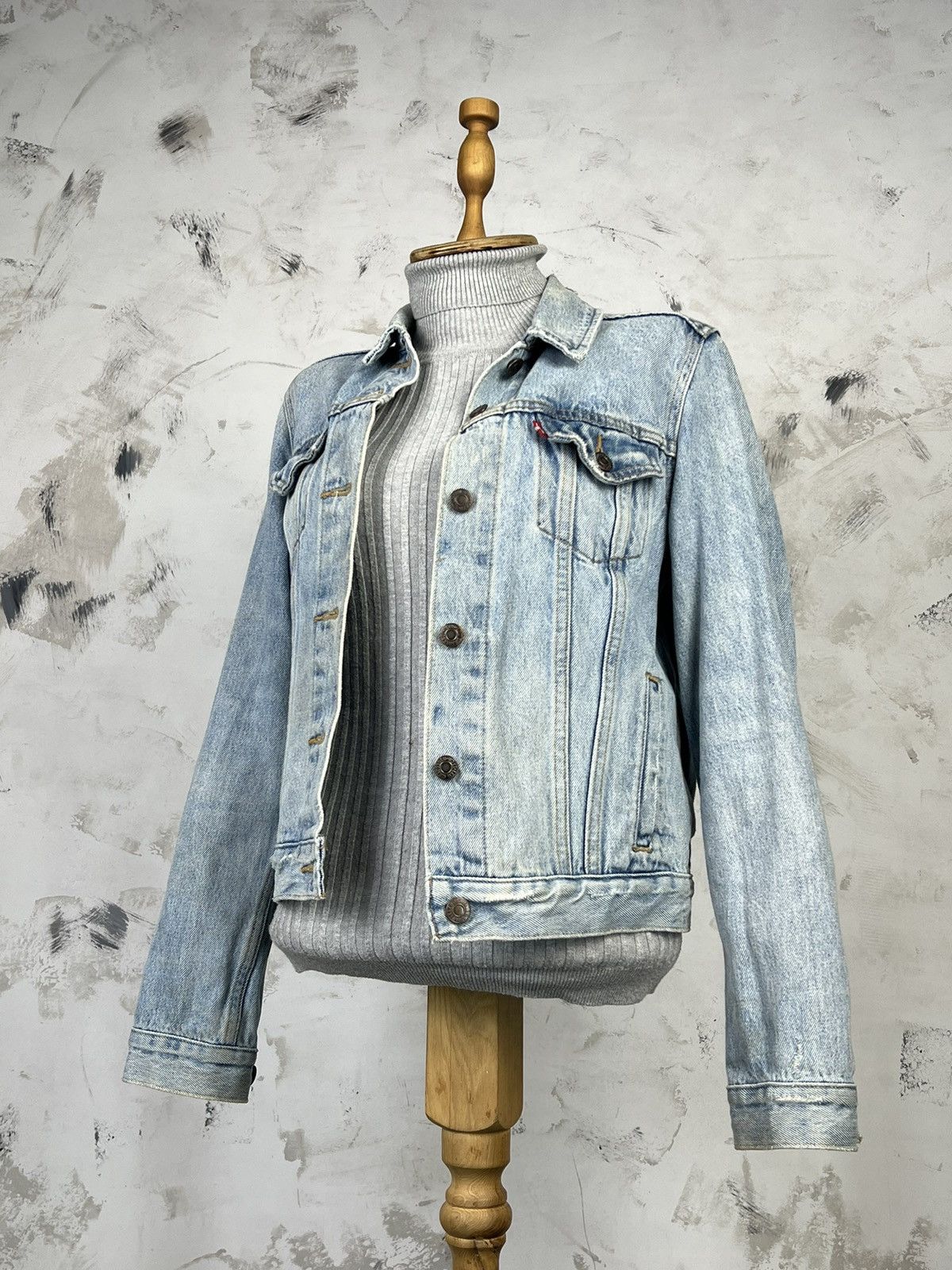 Levi's Vintage Levis Jeans Jacket Size S - M Size M / US 6-8 / IT 42-44 - 1 Thumbnail