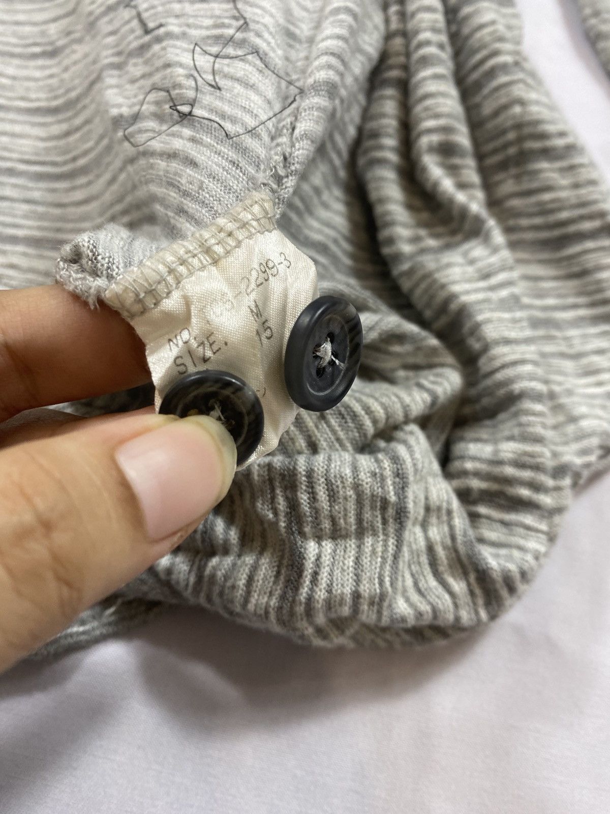 Tornado Mart Tornado Mart Distressed Cardigan Longslevee Size US M / EU 48-50 / 2 - 6 Thumbnail