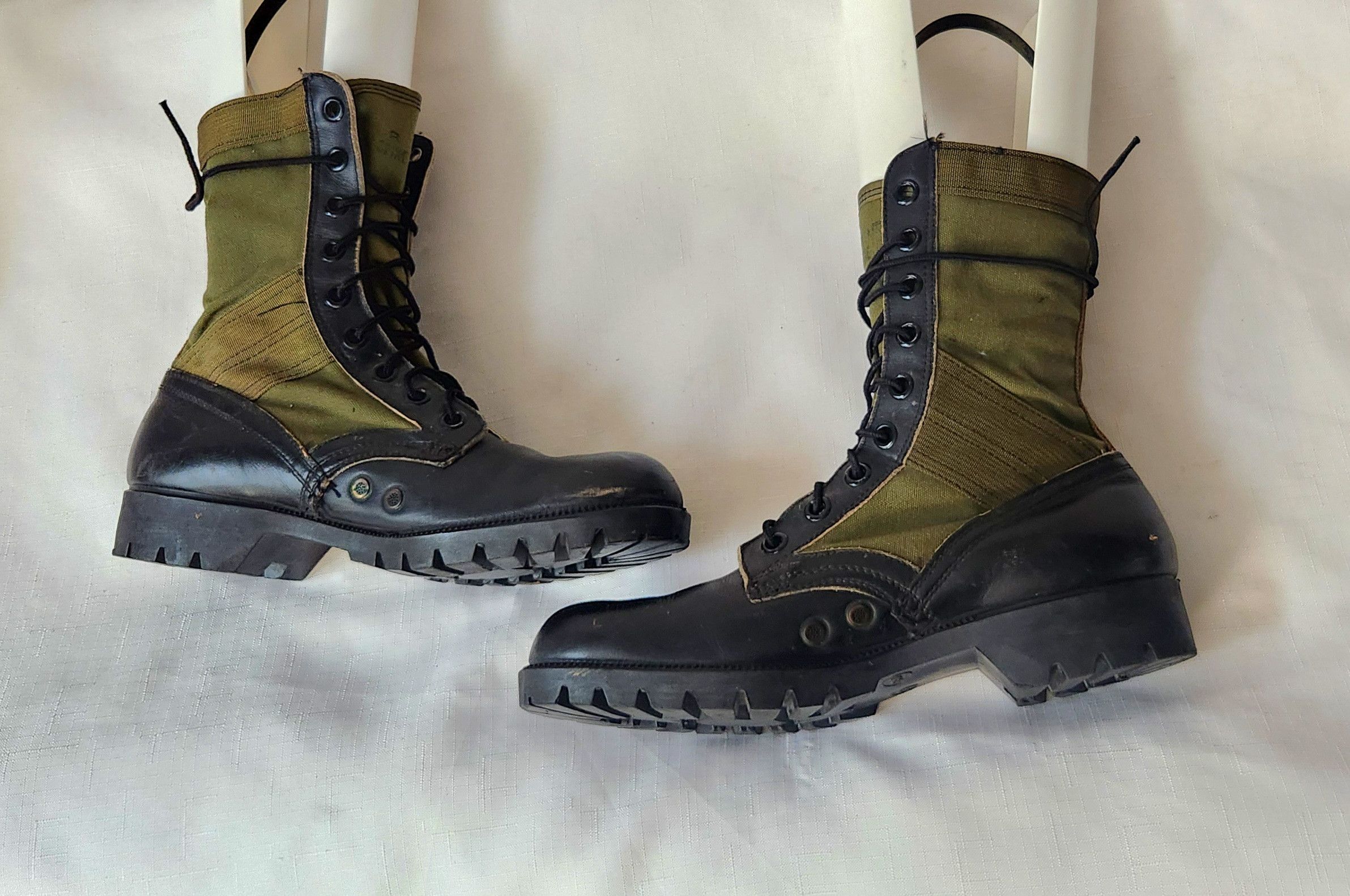 Vintage Vintage 1960s Vietnam Era Combat Jungle Boots SZ 8 N Tropica Size US 8 / EU 41 - 8 Thumbnail