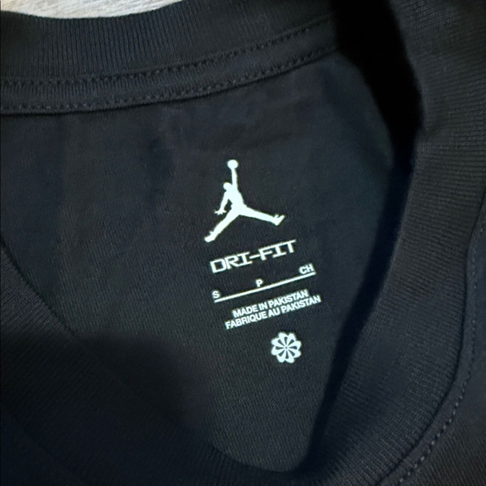 Jordan Brand Air Jordan Short Sleeve Shirt Size US S / EU 44-46 / 1 - 3 Thumbnail