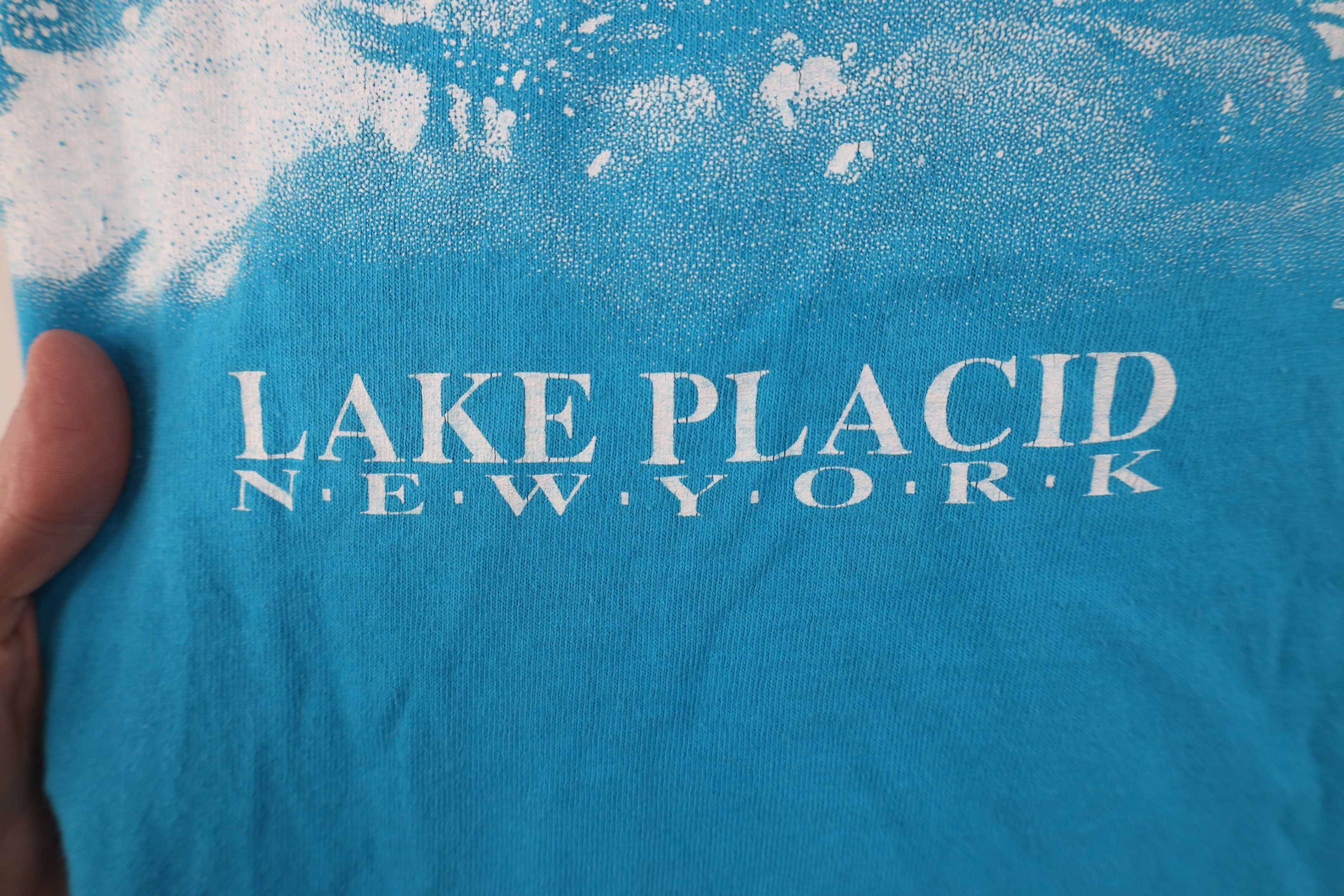 Vintage Vintage 80s New York Skiing All Over Print T-Shirt USA Size M / US 6-8 / IT 42-44 - 7 Thumbnail