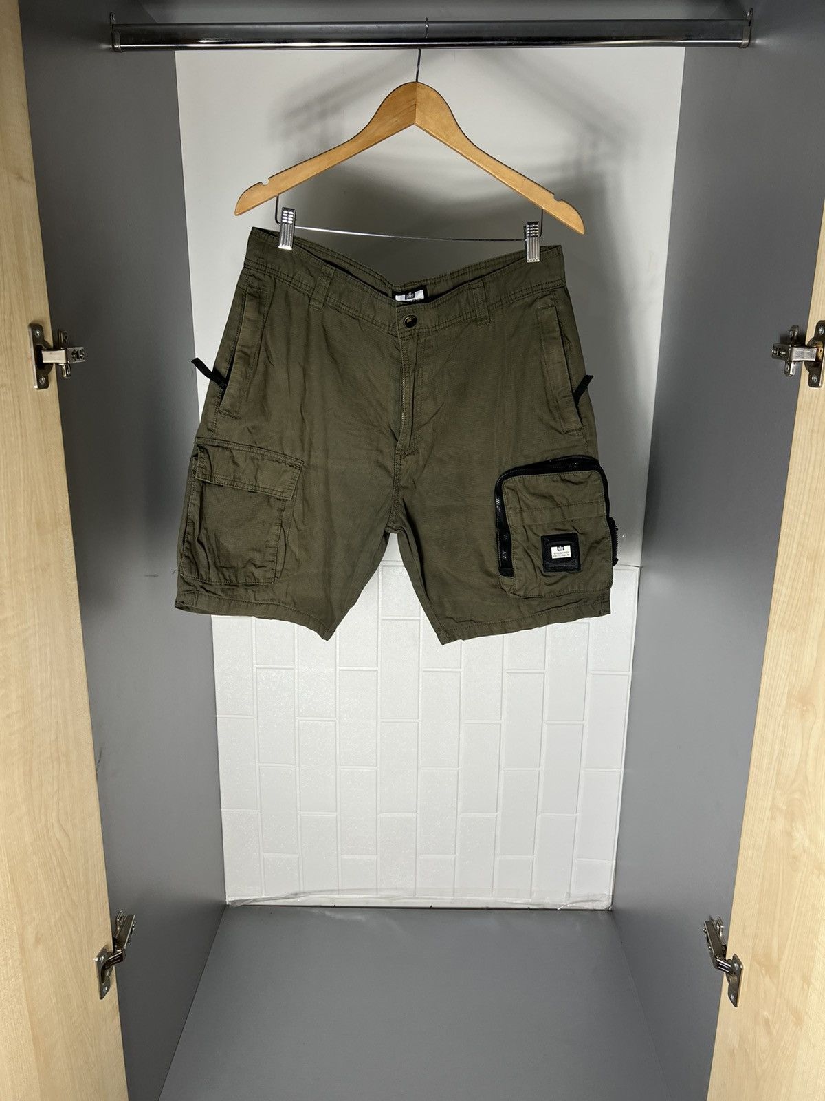 Weekend Offender VINTAGE WEEKEND OFFENDER MULTIPICKET CASUAL SHORTS Y2K 90s Size US 32 / EU 48 - 6 Thumbnail