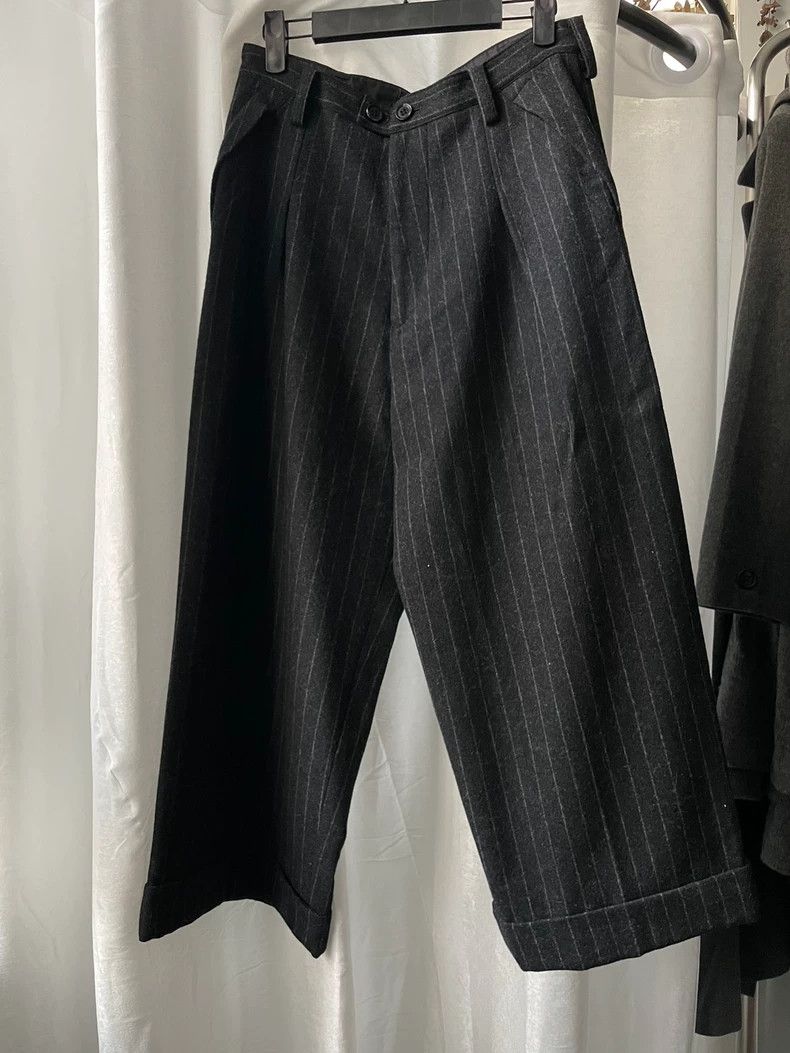 Yohji Yamamoto yohji Yamamoto size 1 Medieval Casual Grey Stripe Suit Pan Size US 28 / EU 44 - 1 Thumbnail