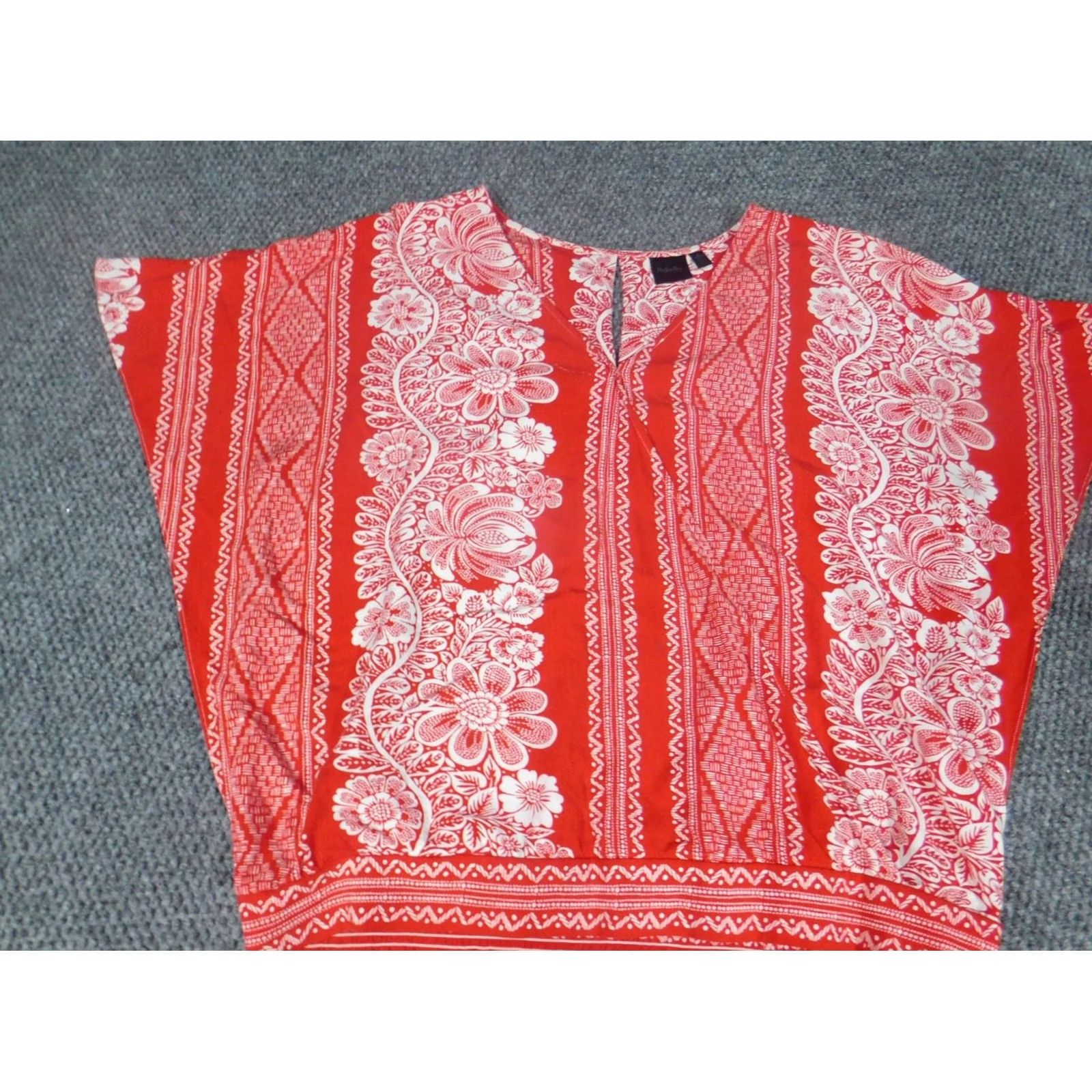 Vintage Rafaella Blouse Shirt Women S Red Striped Crew Neck Pullover Casual Short Sleeveless Button Viscose Rayon Stretch Regular Basic Size S / US 4 / IT 40 - 2 Thumbnail