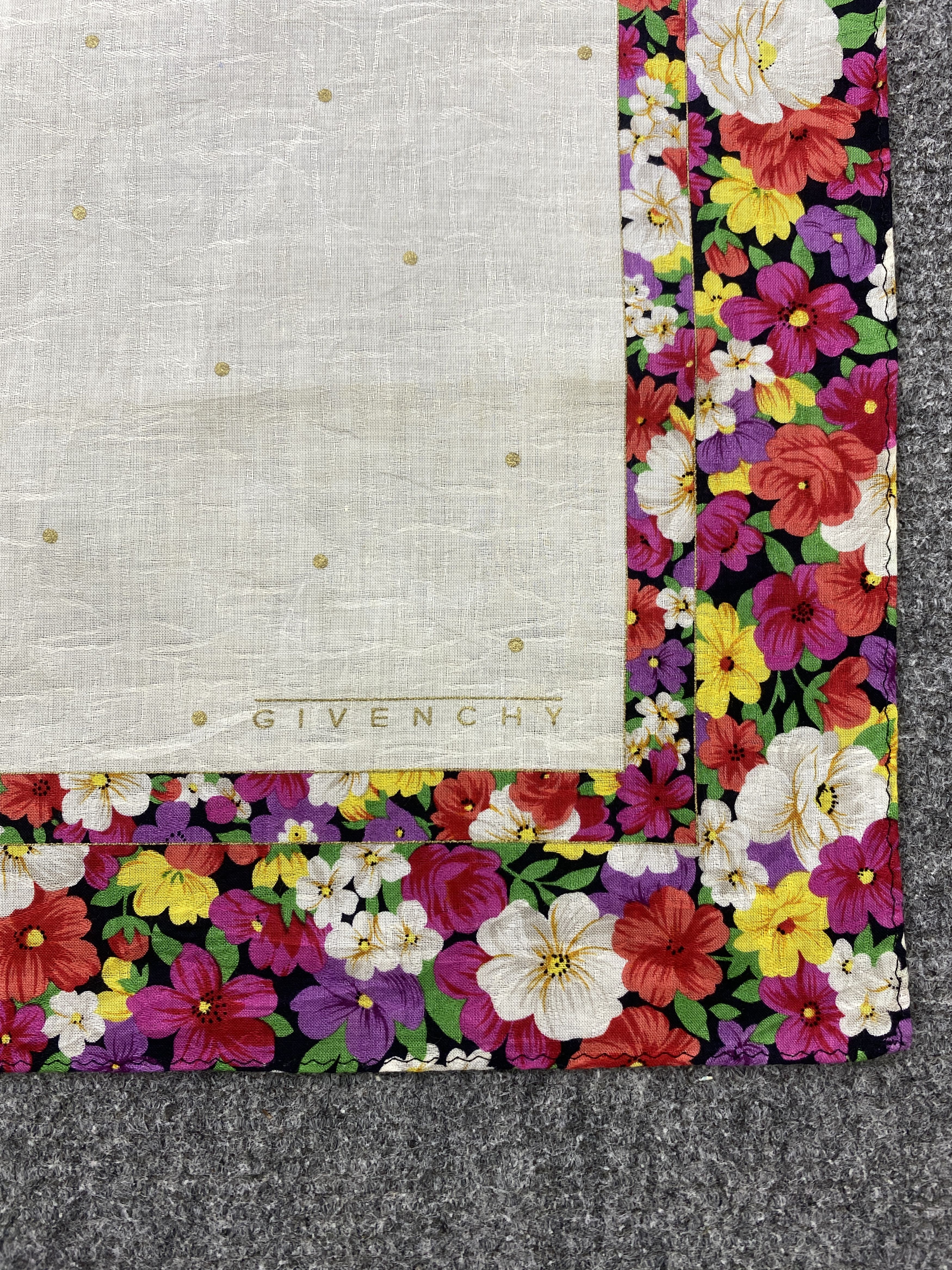 Givenchy Givenchy Handkerchief / Neckerchief / Bandana HKC0746 Size ONE SIZE - 5 Thumbnail