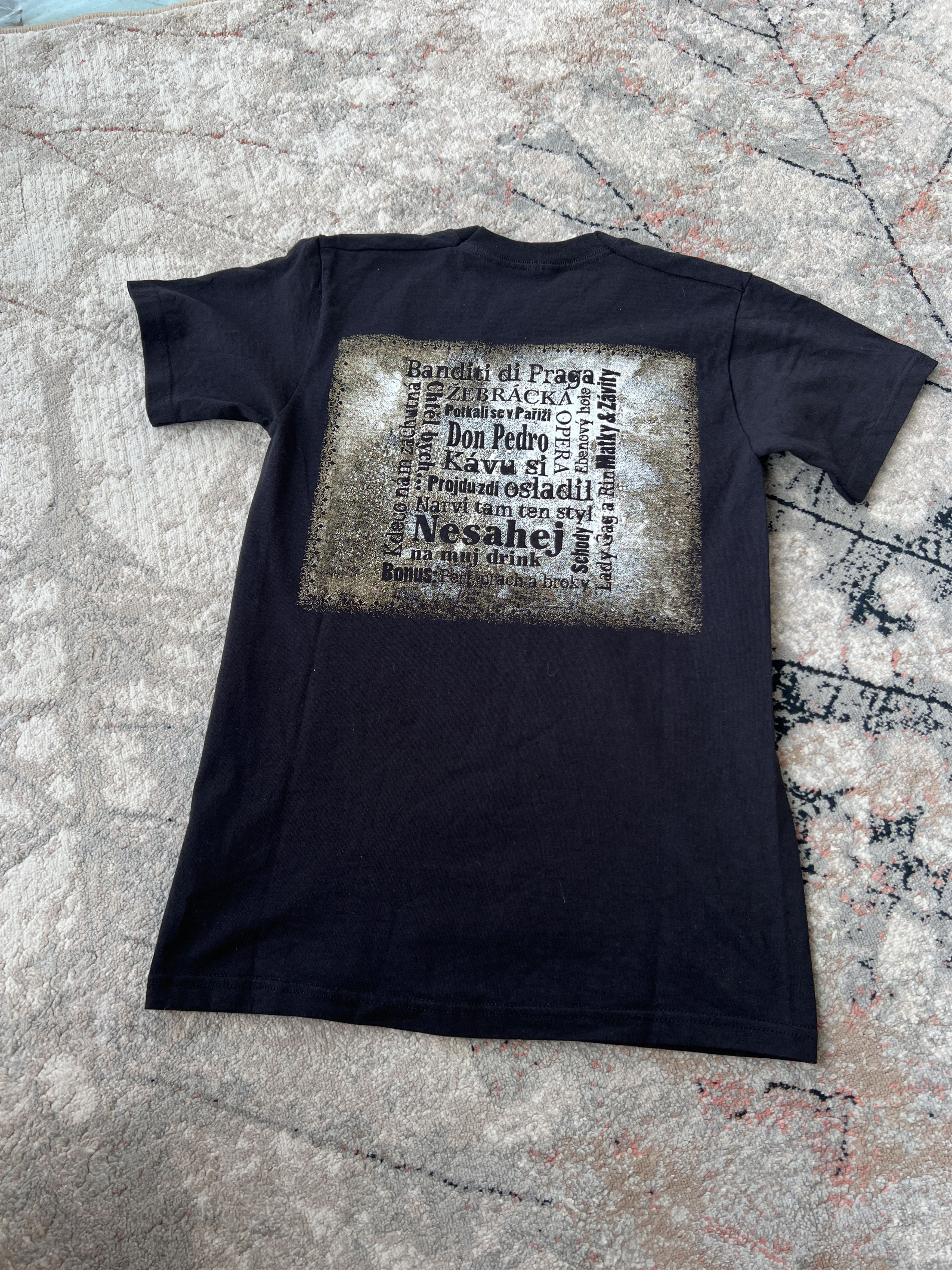 Band Tees Kabat Banditi di Praga Tee Size US S / EU 44-46 / 1 - 3 Thumbnail