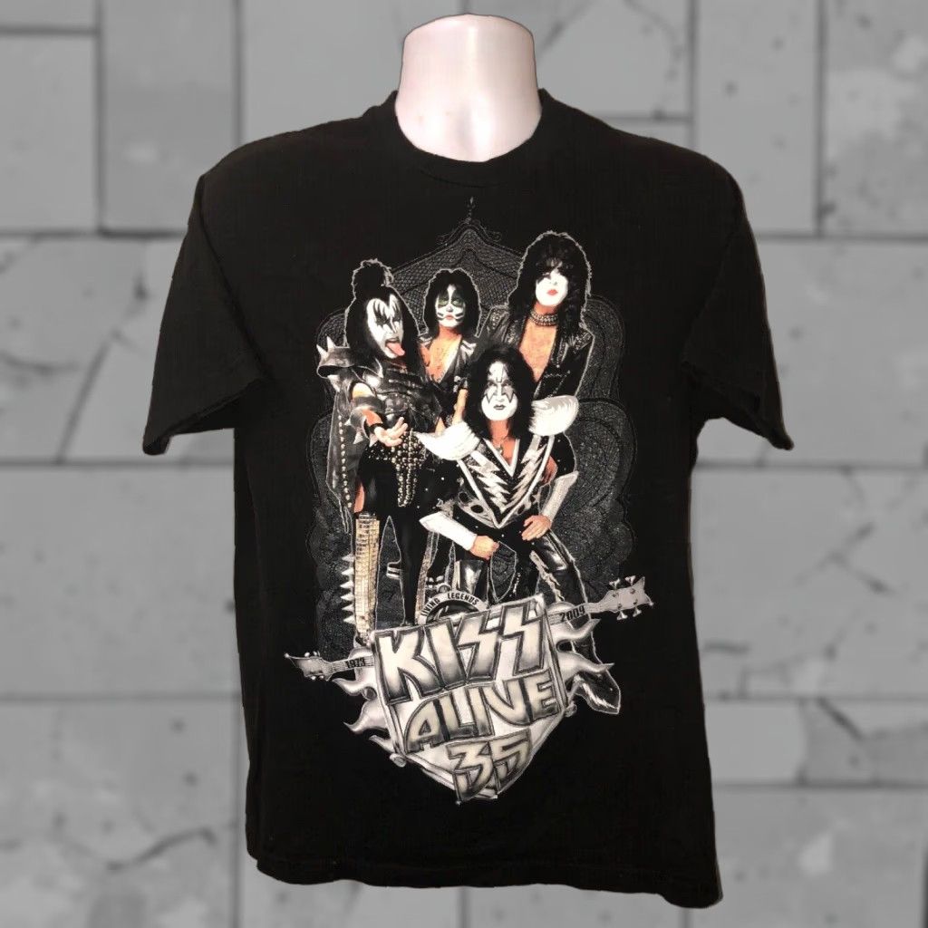 Vintage VINTAGE Kiss Alive 35th Anniversary Men's Graphic T-Shirt Short Sleeve Crew Neck Cotton Black Size S 19 Inch Armpit Size US S / EU 44-46 / 1 - 1 Thumbnail