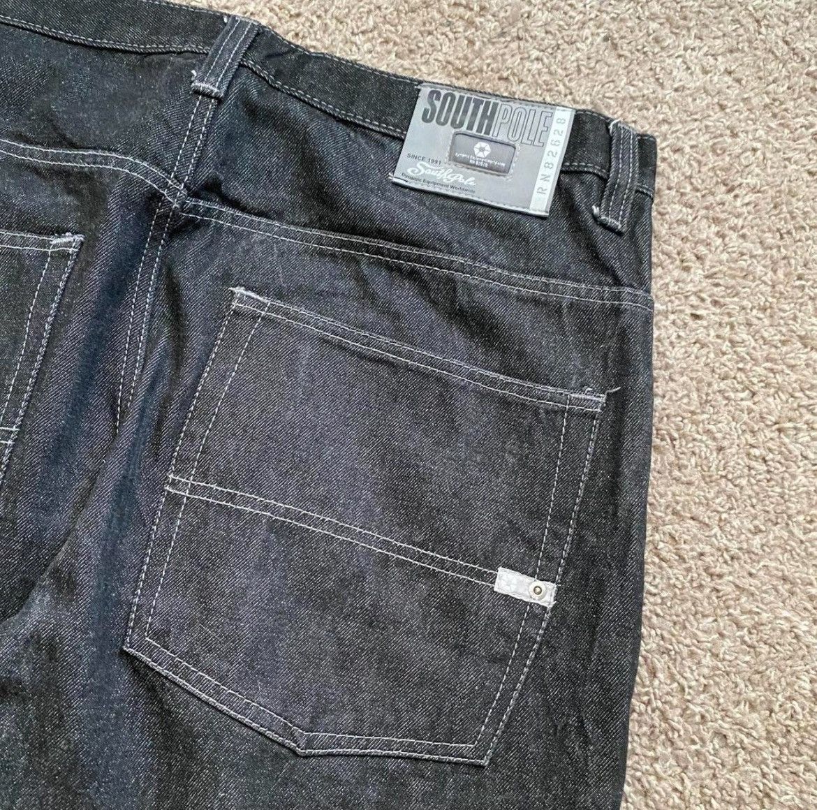 Southpole Cashapp only, trying to sell and buy more stuff Size US 38 / EU 54 - 3 Thumbnail