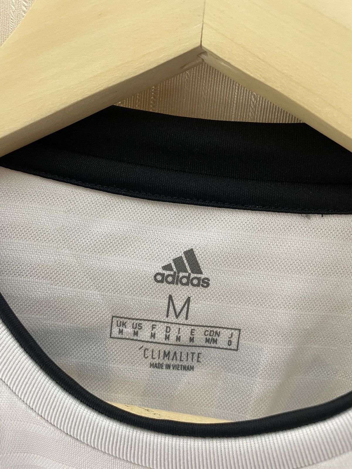 Adidas adidas wolverhampton 2018 soccer jersey Size US M / EU 48-50 / 2 - 9 Thumbnail