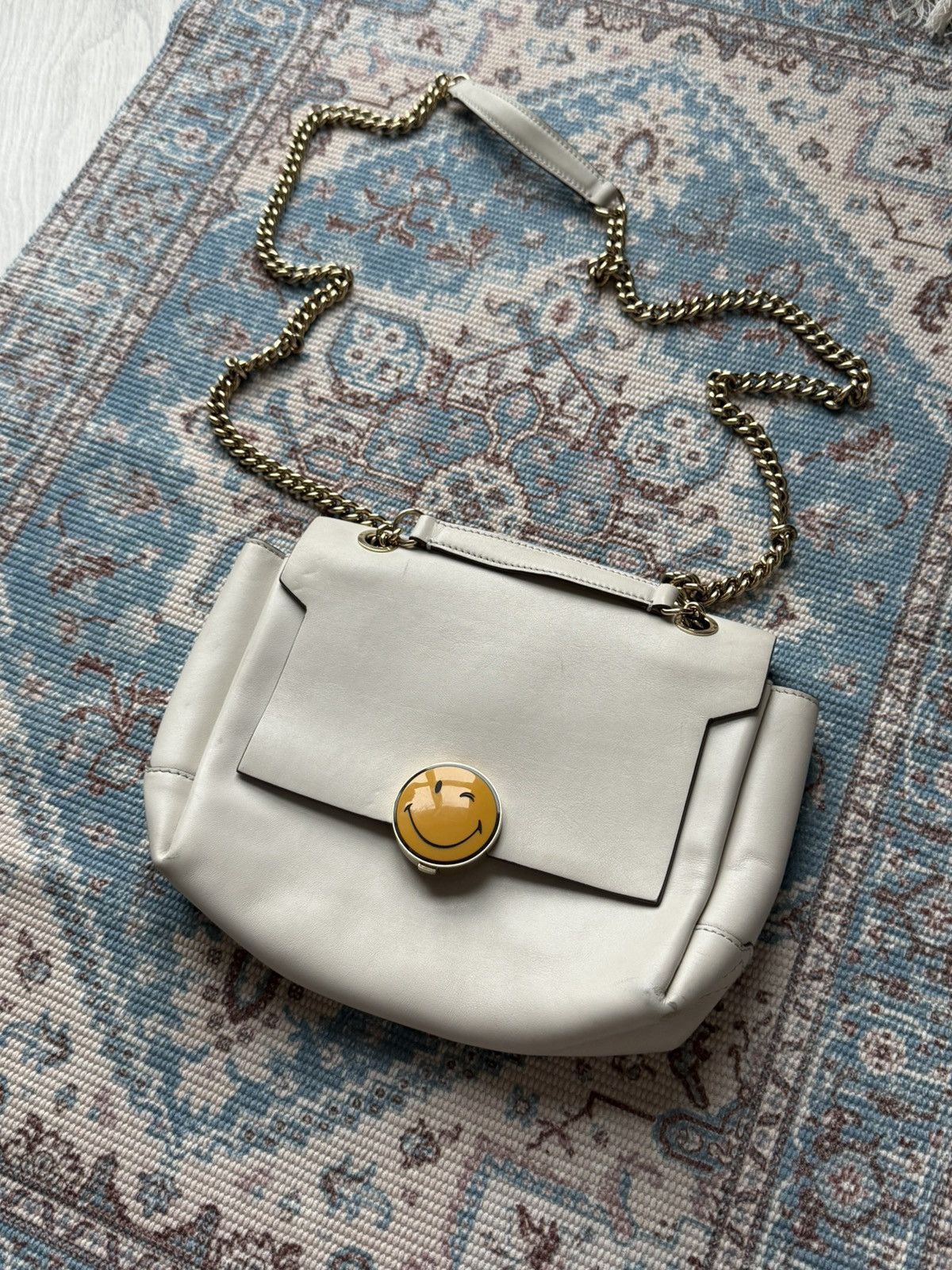 Anya Hindmarch Anya Hindmarch Smile White Leather Shoulder Bag Size ONE SIZE - 1 Thumbnail