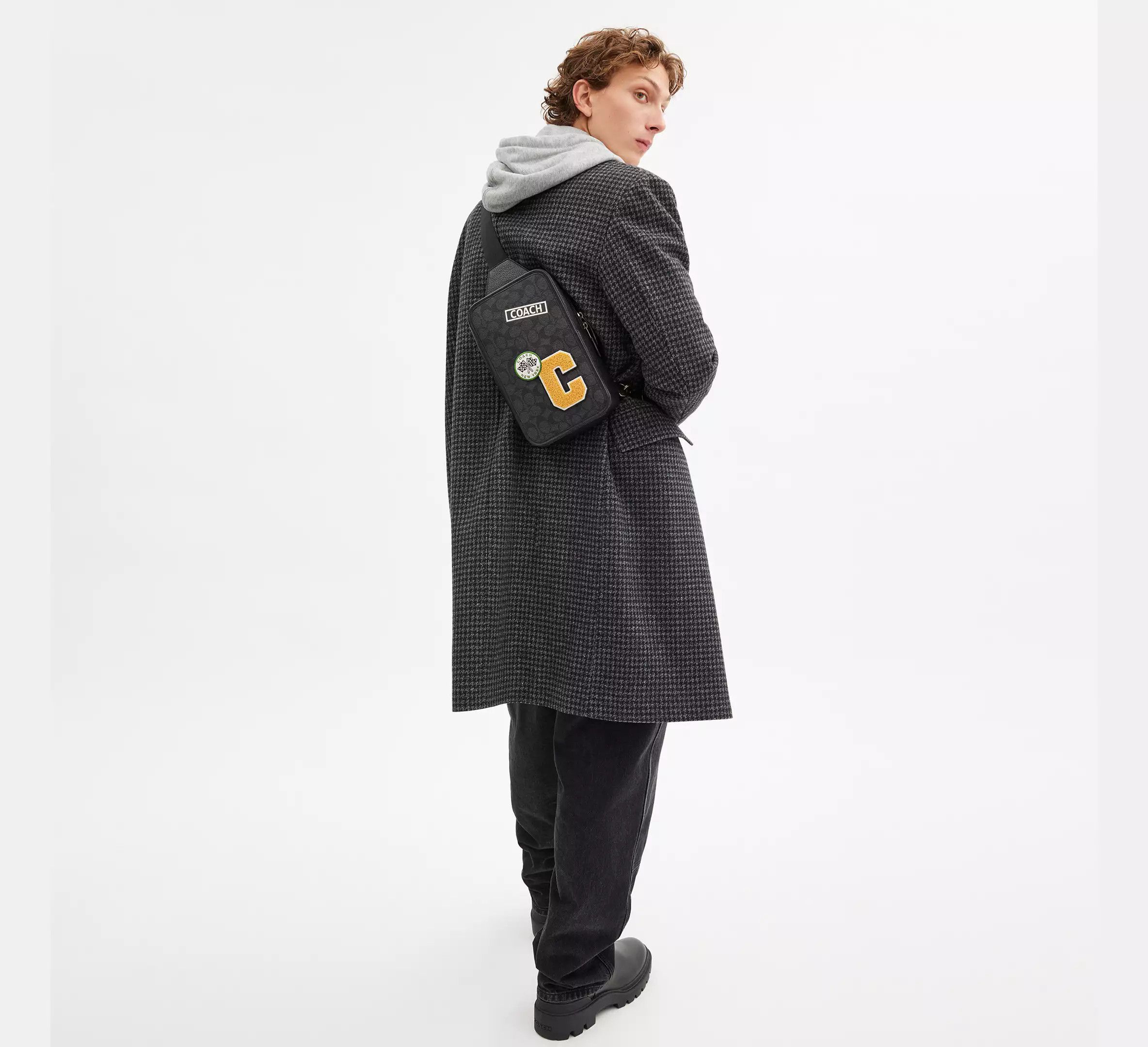 Coach MEN'S Sullivan Pack In Signature Canvas With Patches CY820 Size ONE SIZE - 7 Thumbnail