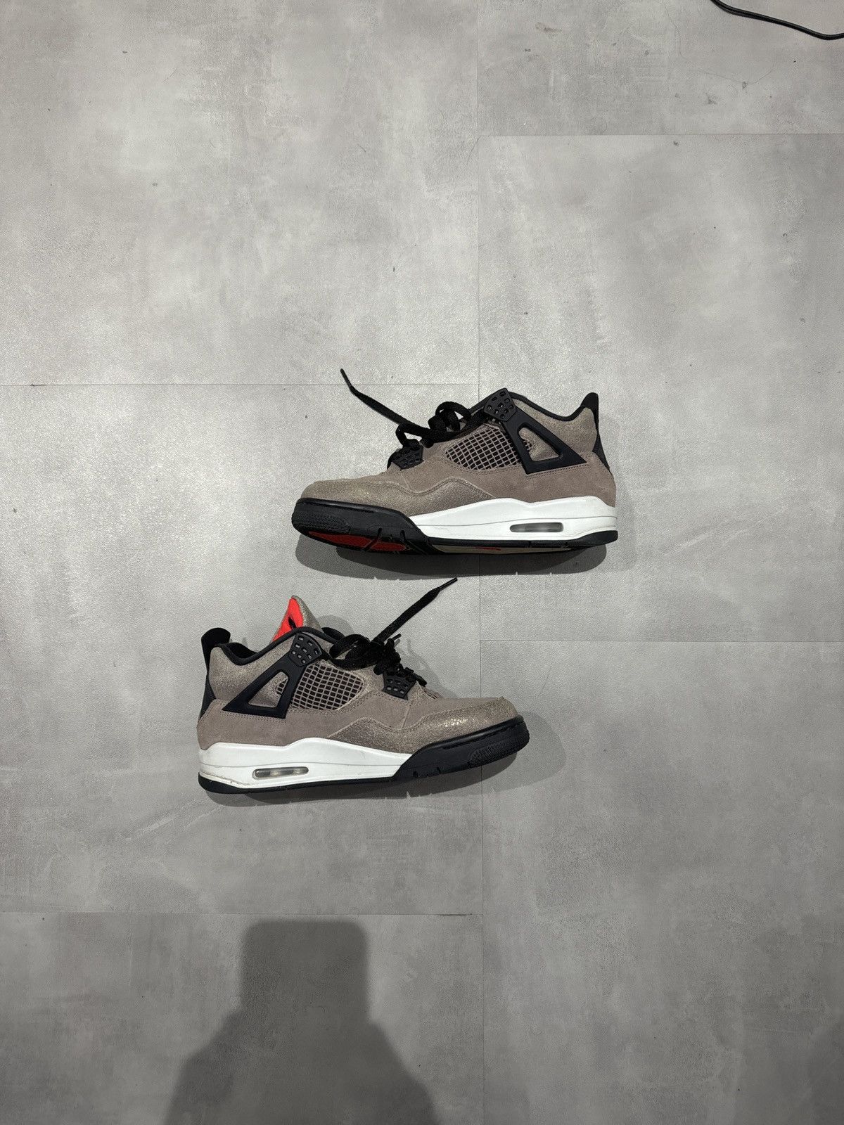 Jordan Brand × Nike Jordan 4 Taupe Haze Size US 9 / EU 42 - 1 Thumbnail