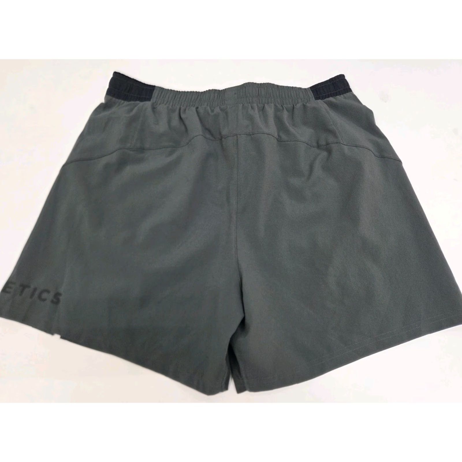 Fabletics Fabletics Men's Shorts Gray/Black Zippered Pockets Drawstring L 32 Inseam 5 Athletic Sport Gym Running Cross Training Size US 33 - 3 Thumbnail