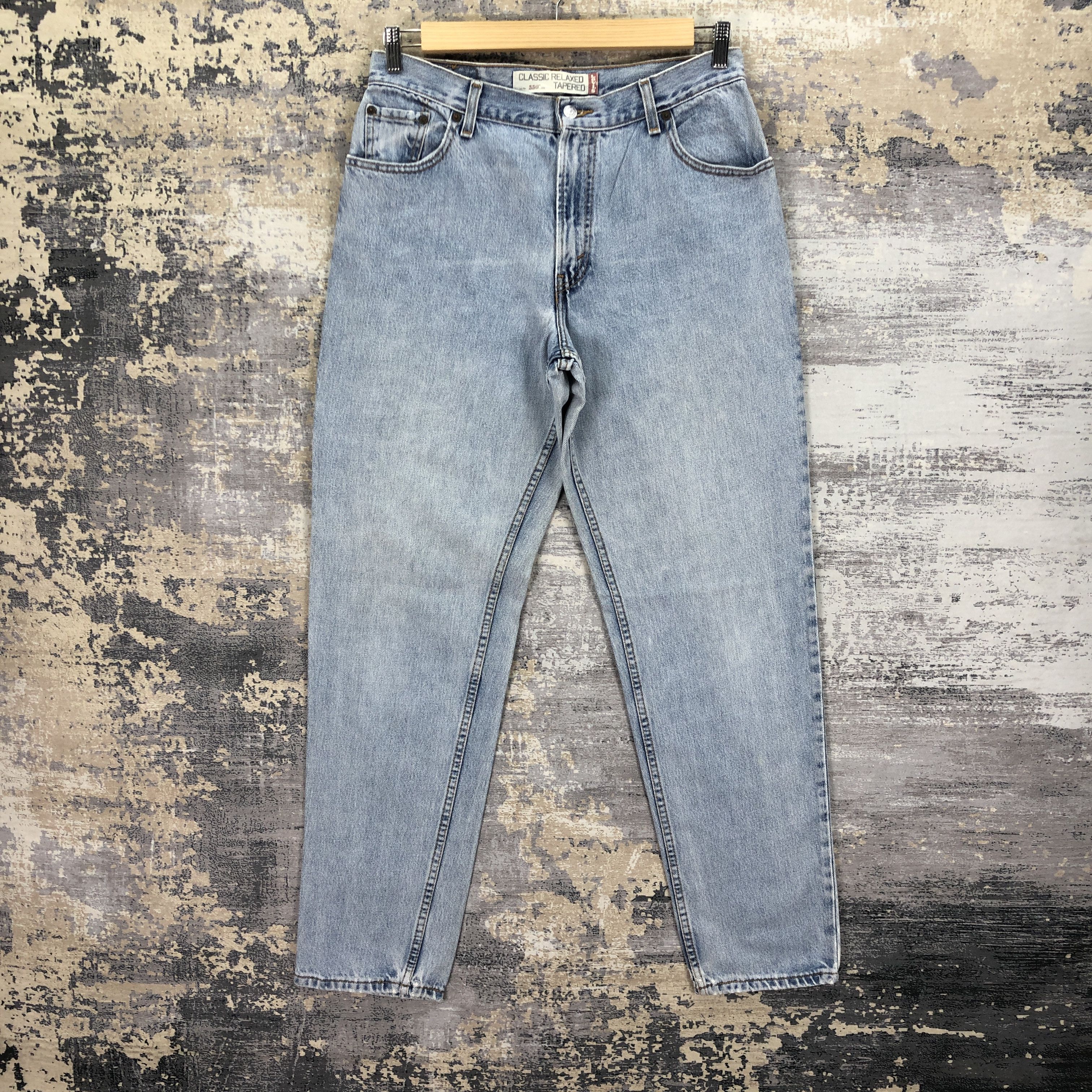 Levi's Vintage Levis 550 Light Wash Jeans Levi's Faded Denim Size US 32 / EU 48 - 1 Thumbnail