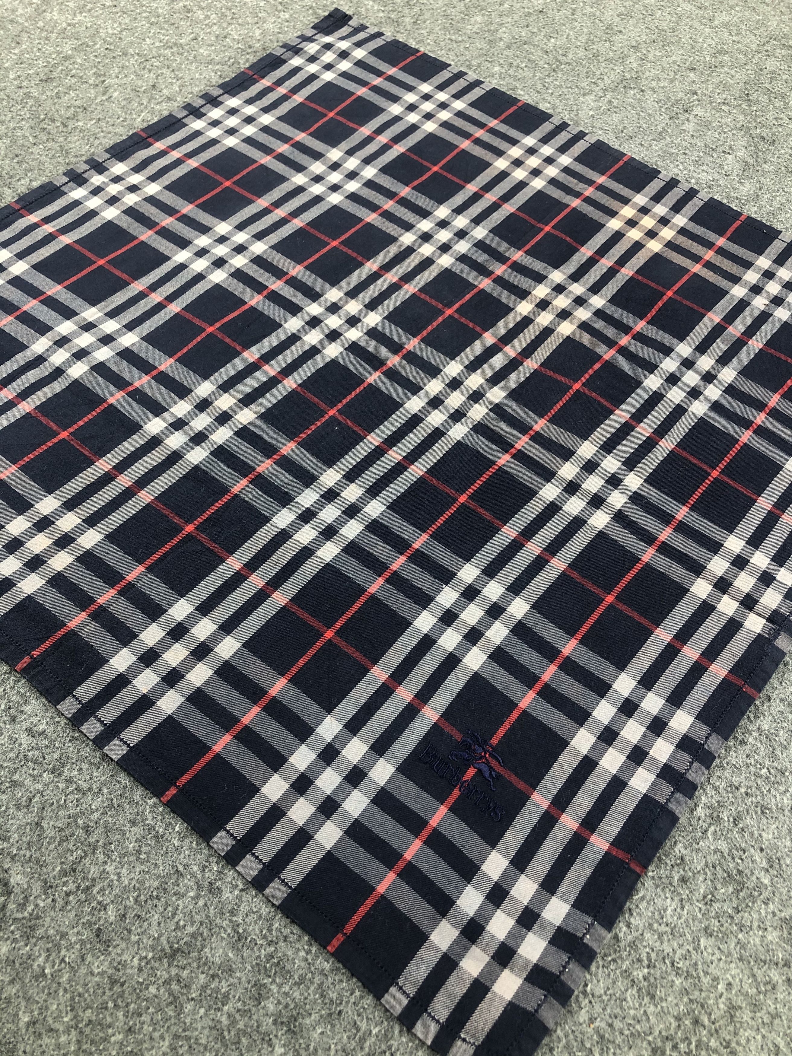 Burberry Burberry Handkerchief / Bandana / Neckerchief Size ONE SIZE - 4 Thumbnail