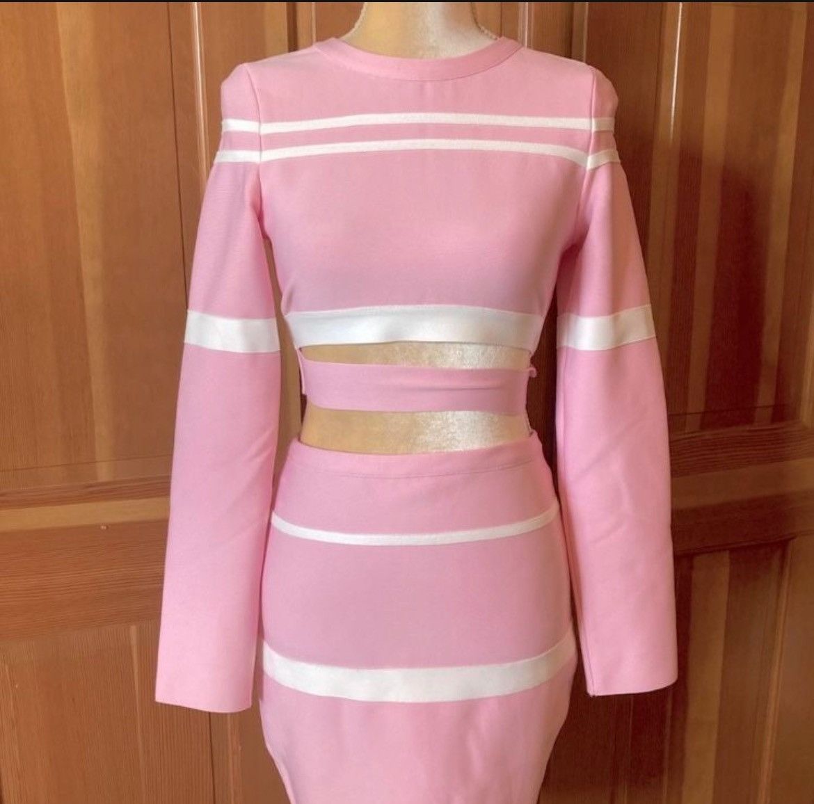 Designer × Other NWT, Lavishly Paris Women’s Pretty Pink Skirt Suit Set Size M / US 6-8 / IT 42-44 - 4 Thumbnail