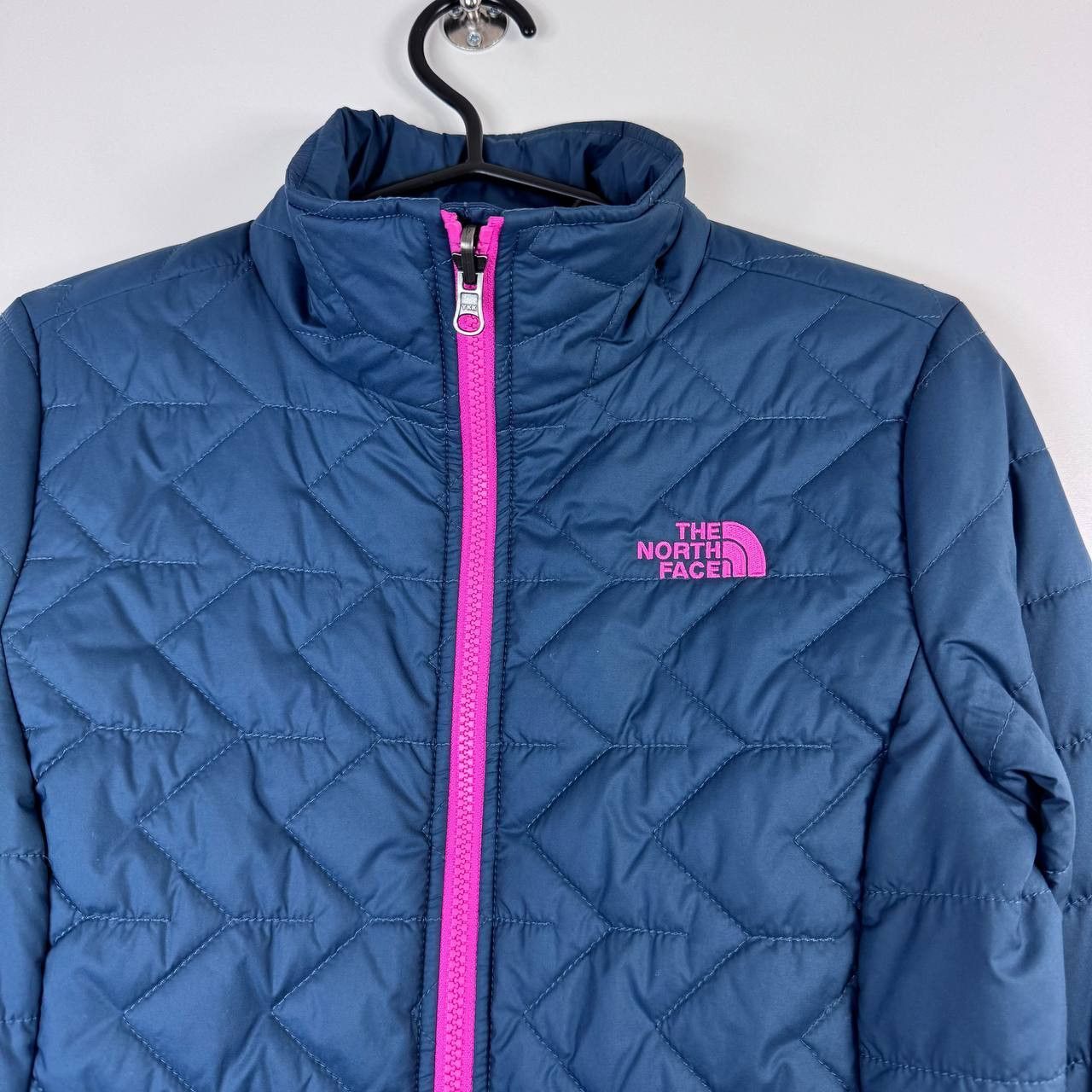 The North Face The North Face Womens Quilted Jacket Blue Pink Puffer Size S Size S / US 4 / IT 40 - 3 Thumbnail