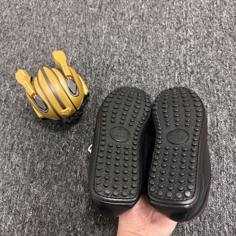 Gucci Gucci Black Leather Loafers with Bee Embroidery - Size US 7.5 / EU 40-41 - 4 Thumbnail