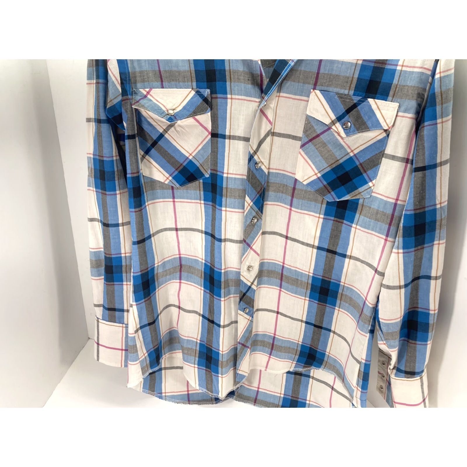 Wrangler VINTAGE Wrangler Pearl Snap Shirt Men M Blue Pink Plaid Long Sleeve Western Size US M / EU 48-50 / 2 - 3 Thumbnail