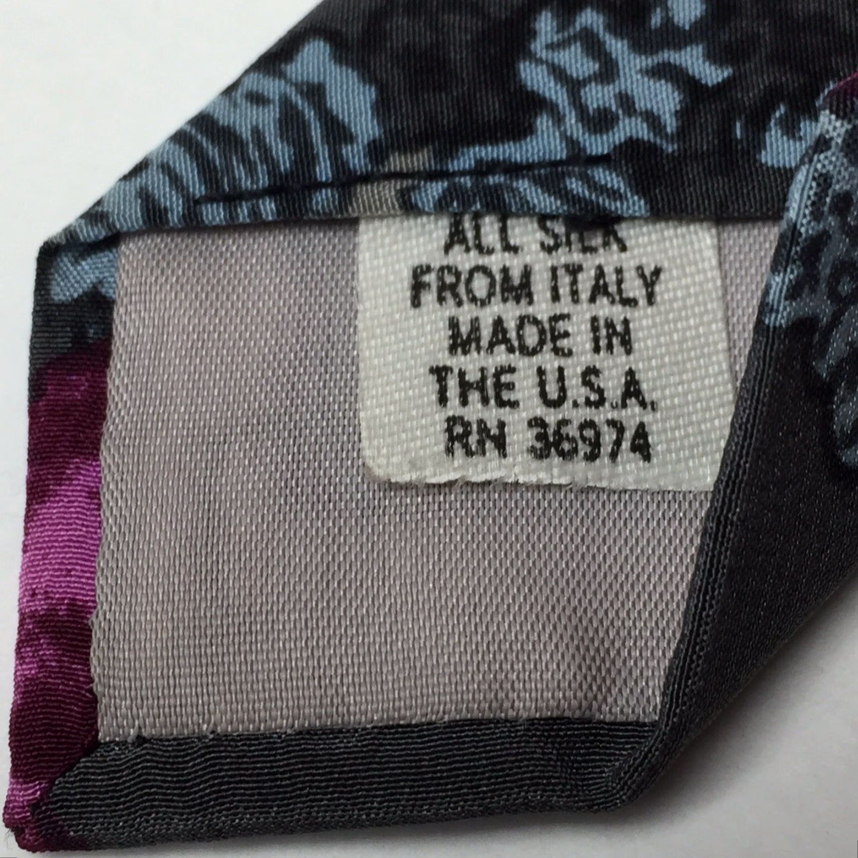 Vintage JT Beckett Necktie 100% Silk Gray Purple Floral Tie Men Classic 58" 3.5" Gray Floral Silk Size ONE SIZE - 4 Thumbnail