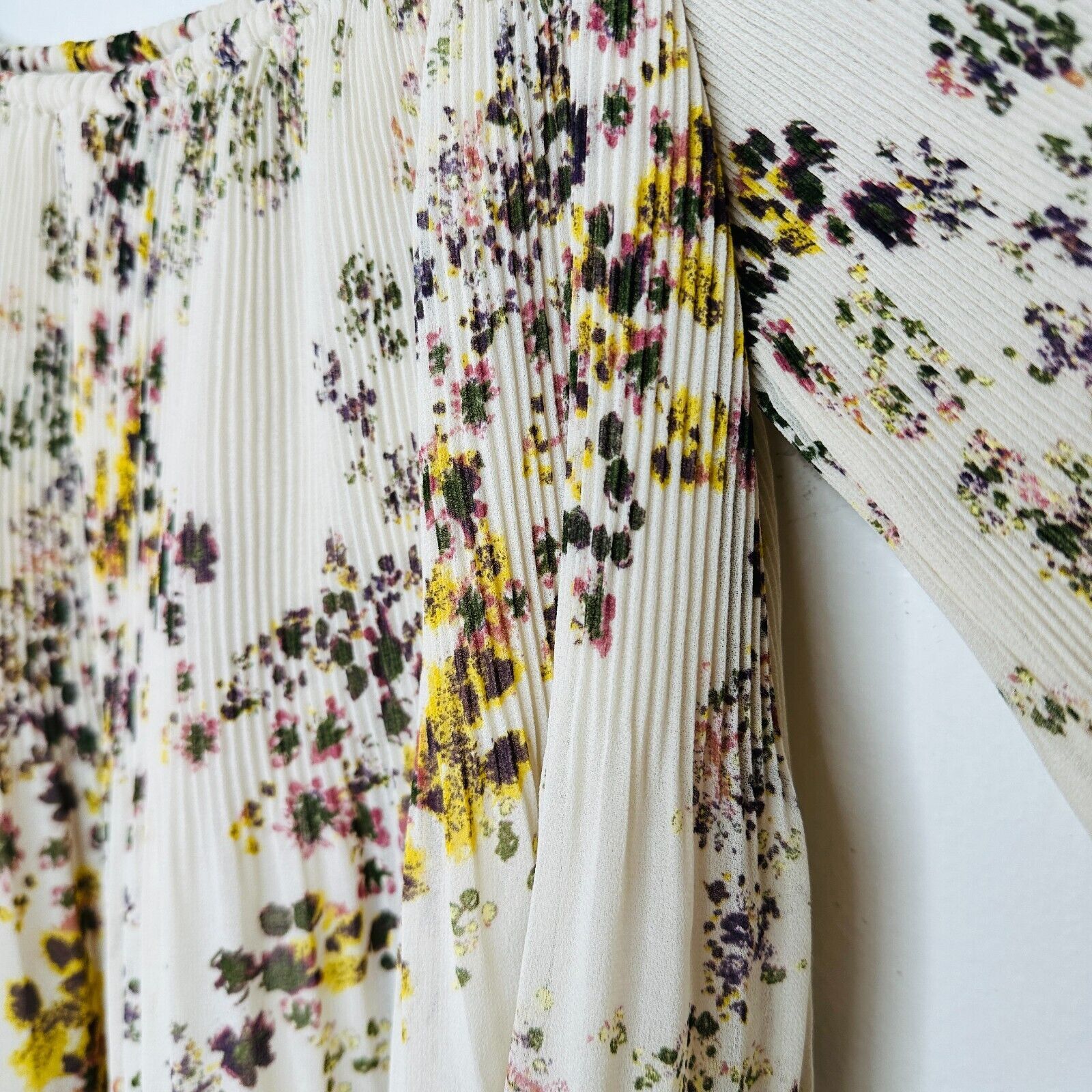 Aritzia Aritzia Wilfred Talence Cream Multi Floral Off Shoulder Top Size XS / US 0-2 / IT 36-38 - 5 Thumbnail