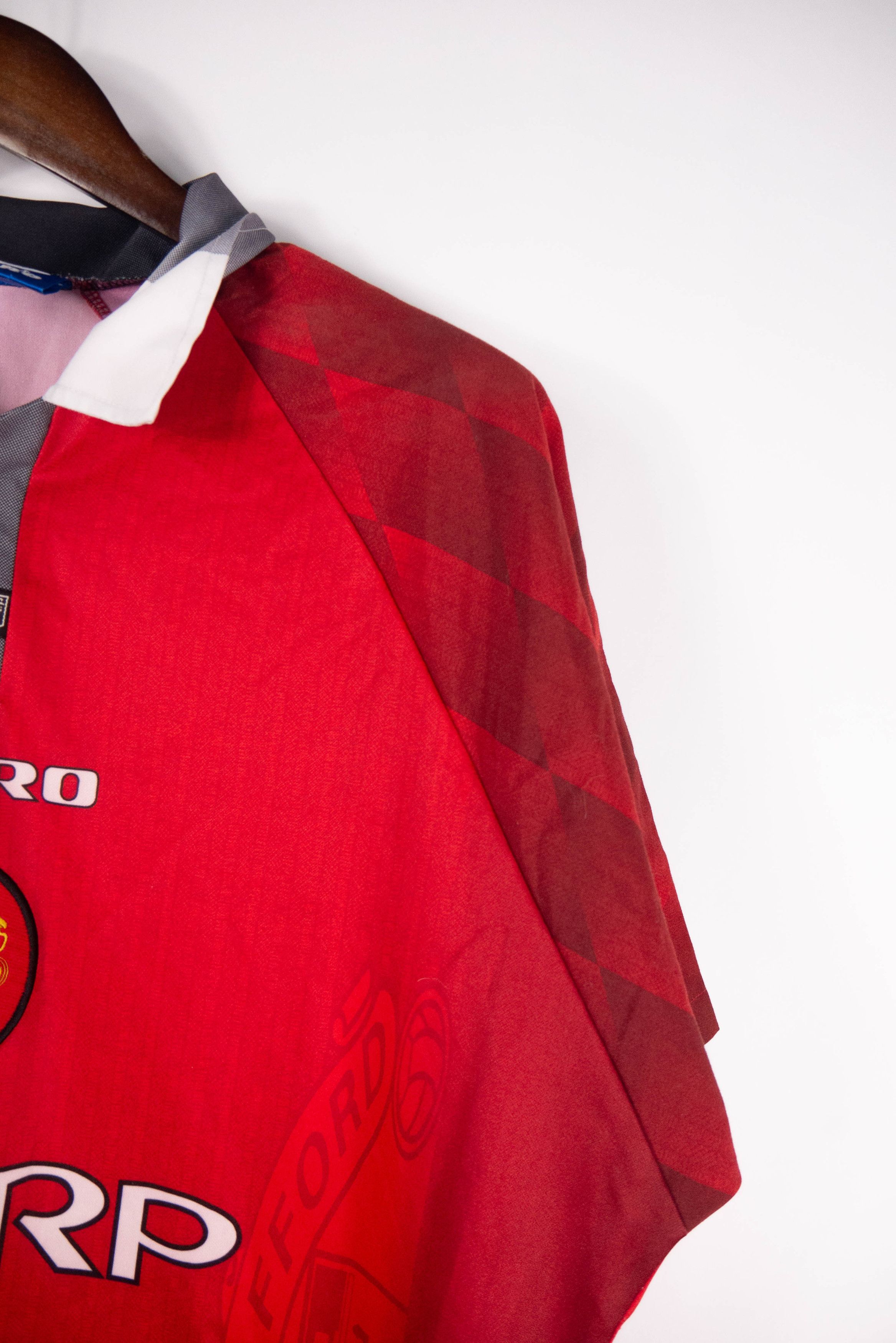 Umbro × Vintage Vintage Manchester United Home shirt 96-98 Size US L / EU 52-54 / 3 - 2 Thumbnail