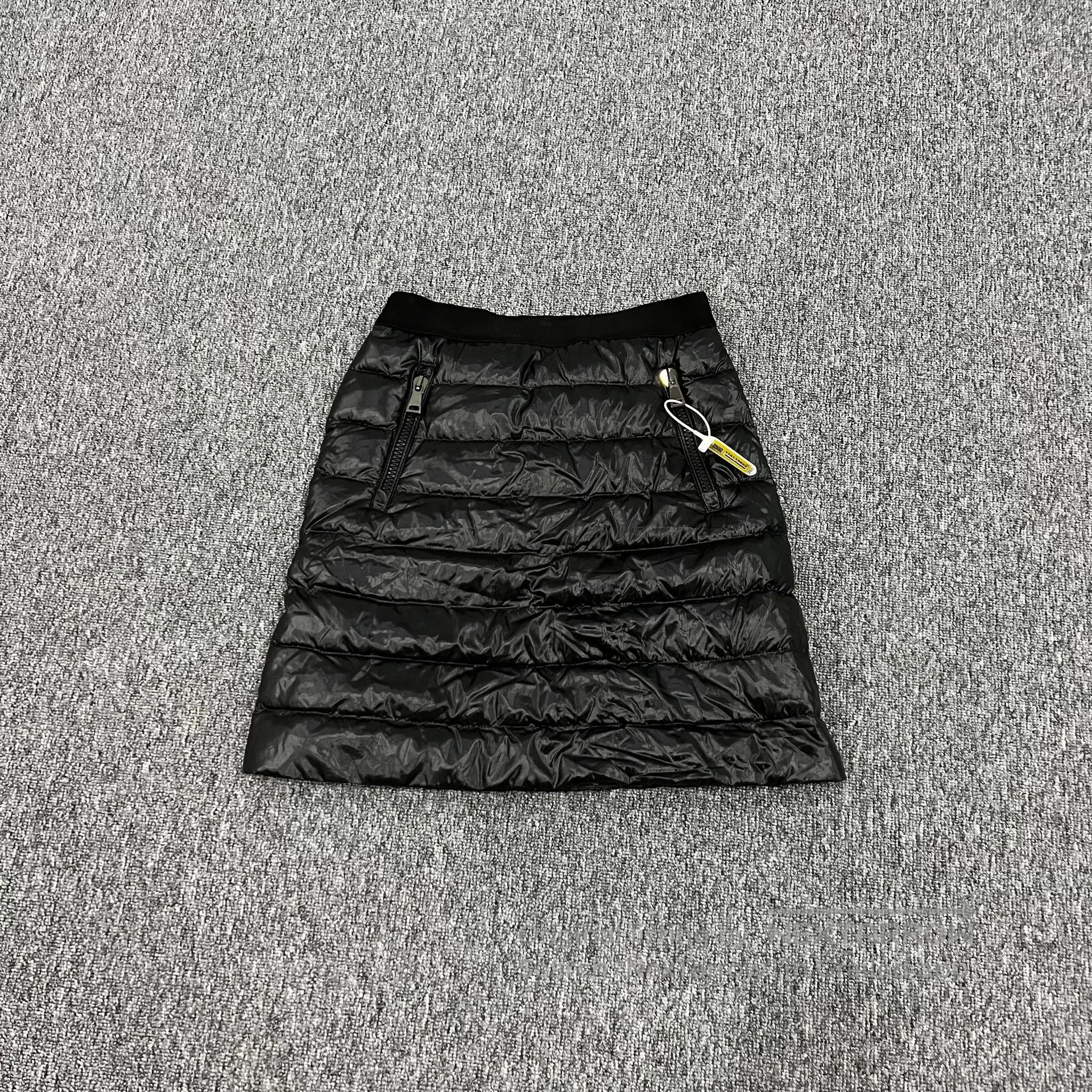 Moncler Moncler Down skirt| Size L / US 10 / IT 46 - 1 Thumbnail